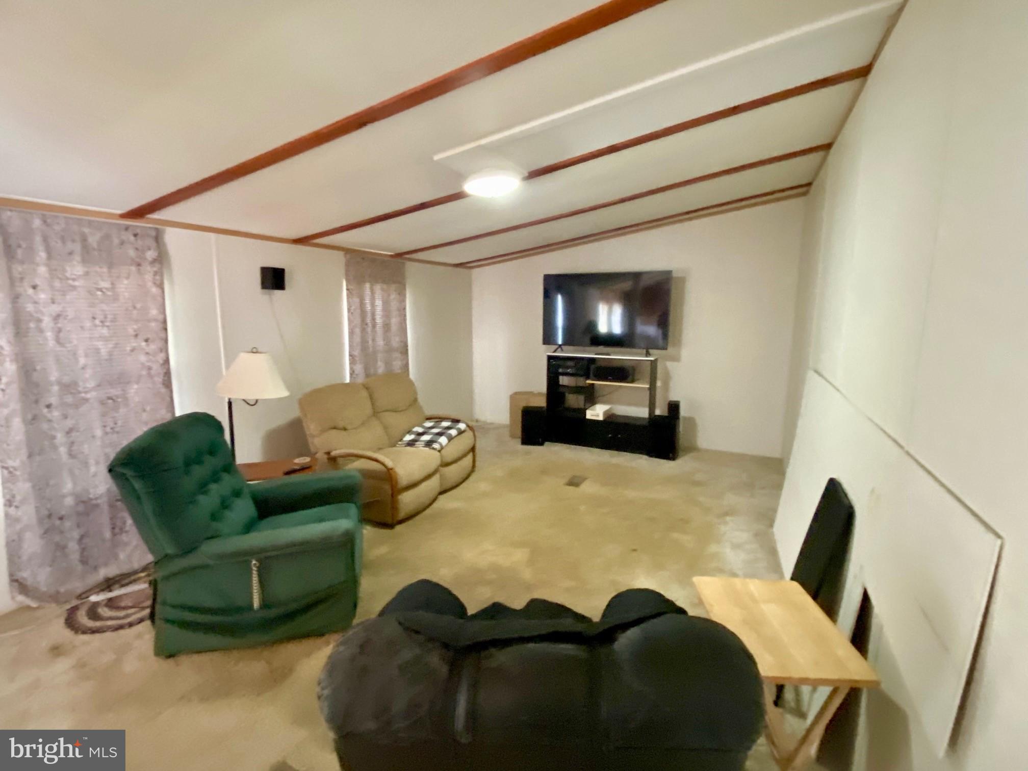 PLEASANT HILLS TR - Residential