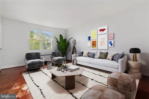 20 Auburn Court Unit B, Alexandria, VA 22305 - MLS#: VAAX2043564