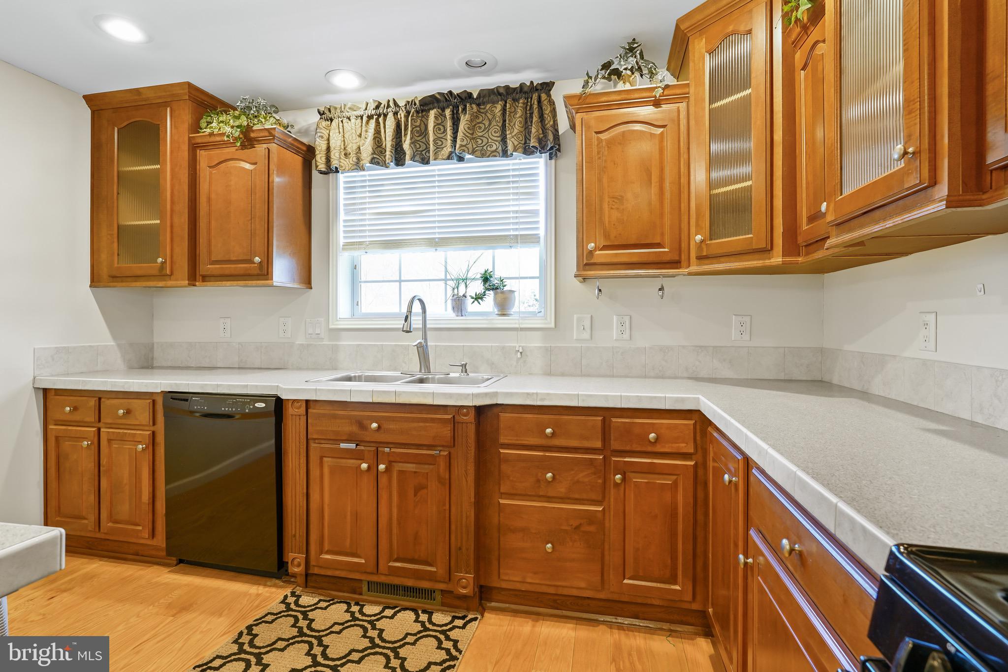 CECIL WOODS - Residential