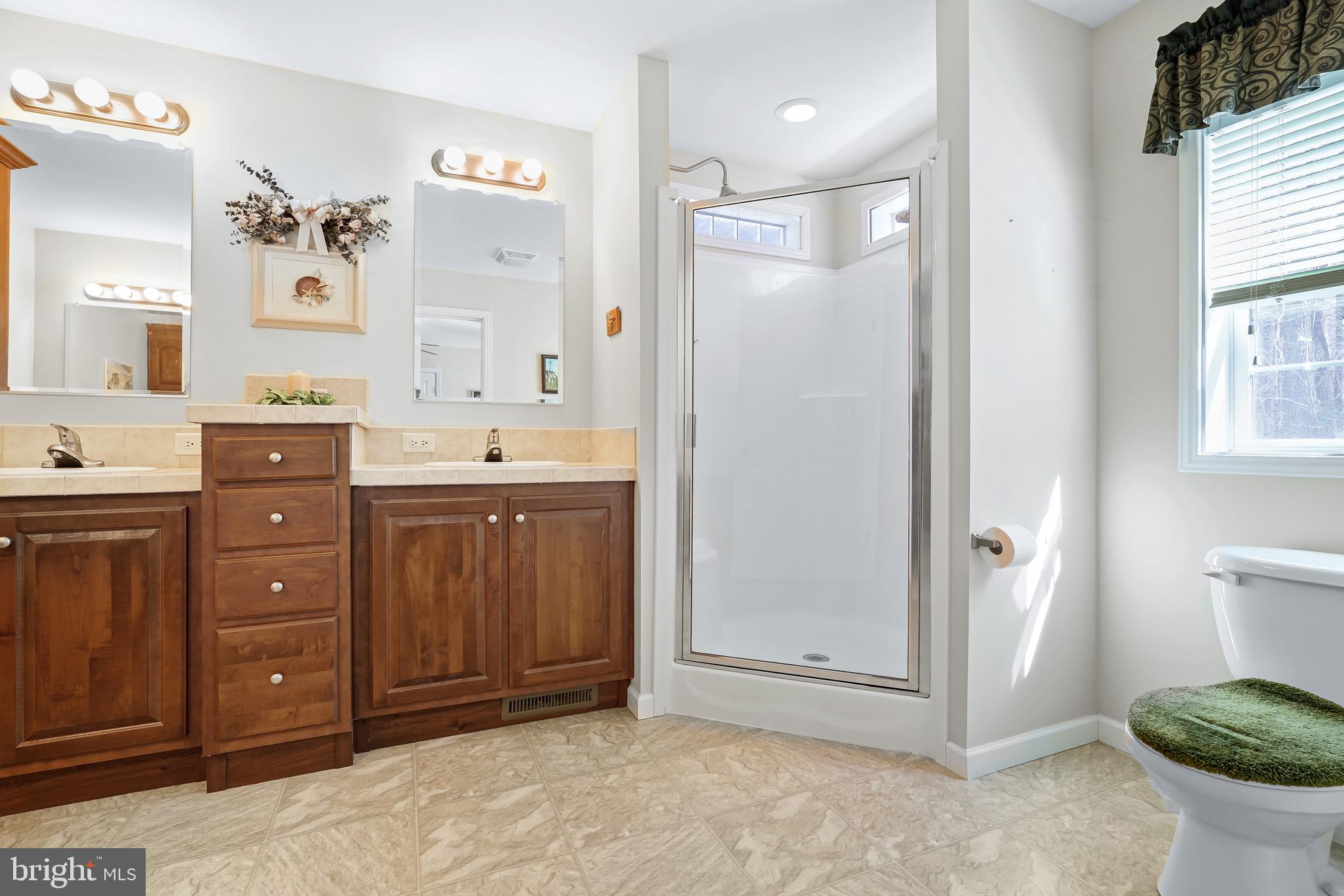 CECIL WOODS - Residential