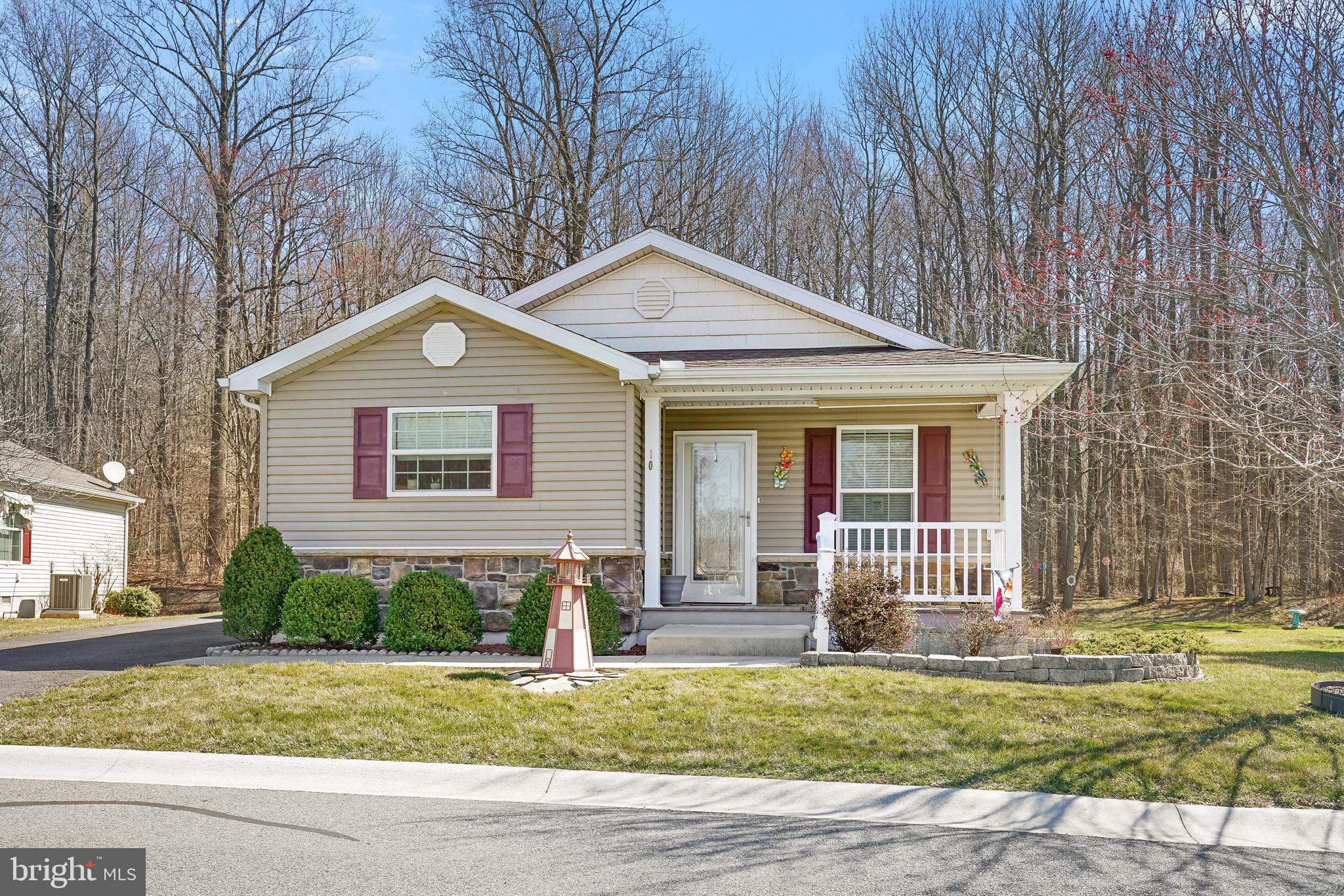 CECIL WOODS - Residential