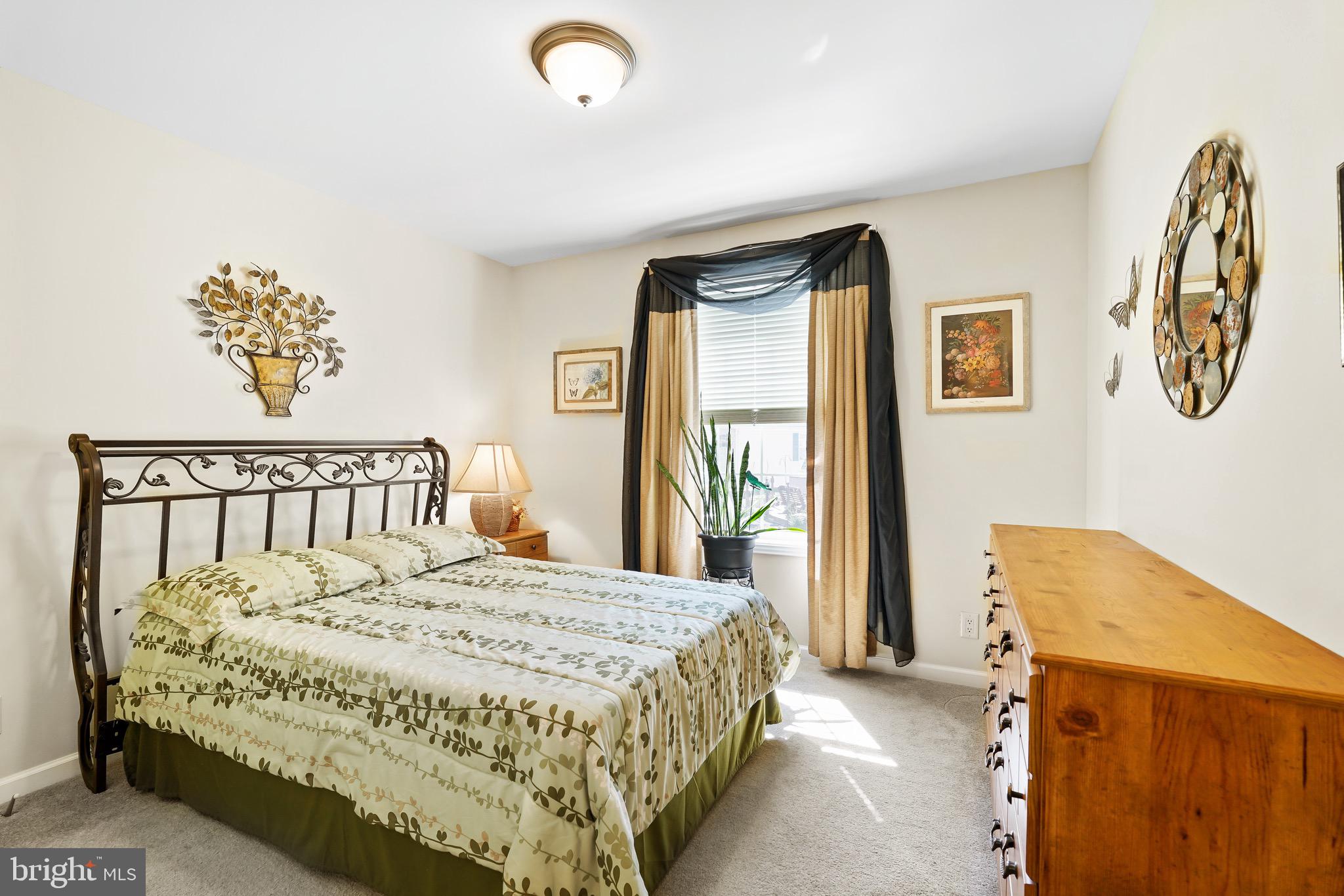 CECIL WOODS - Residential