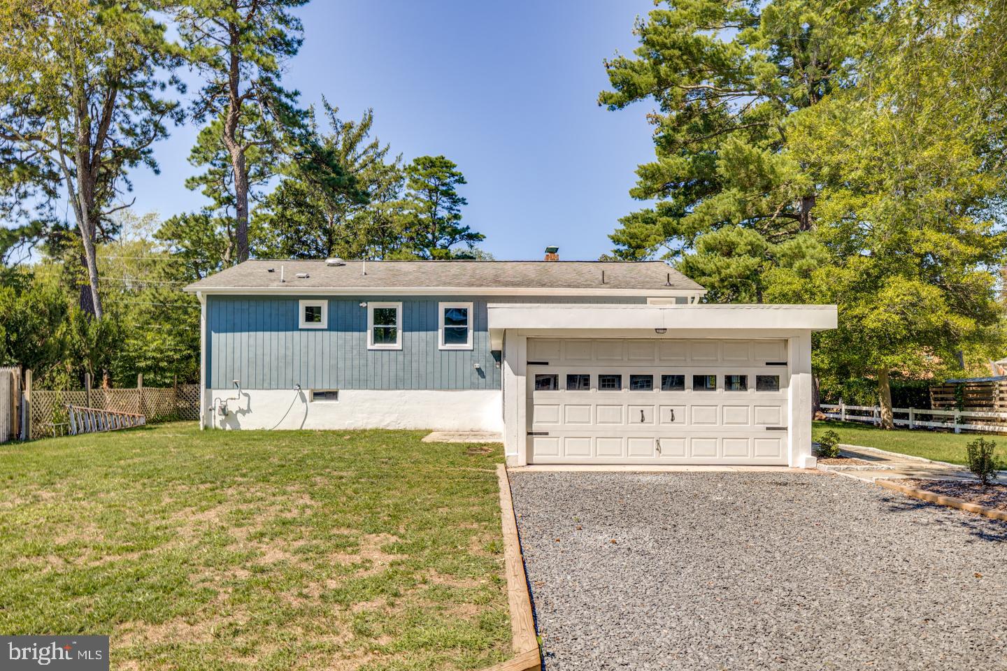 LAKE PINE - Residential