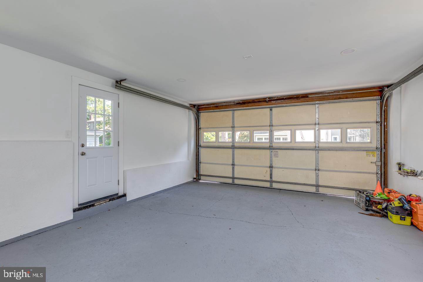 LAKE PINE - Residential