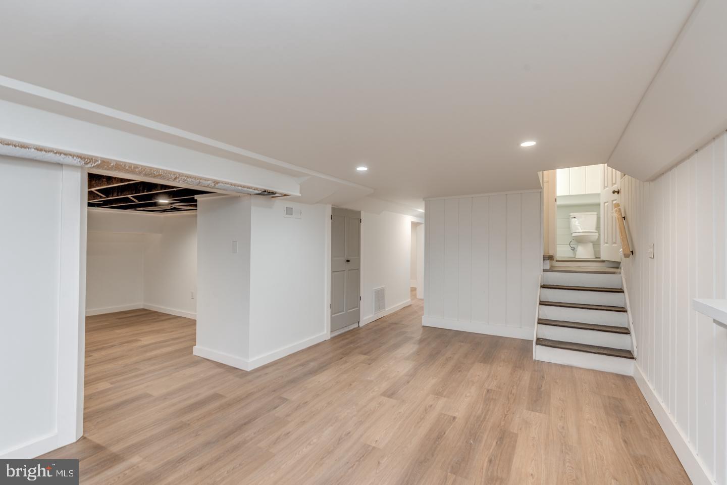 LAKE PINE - Residential