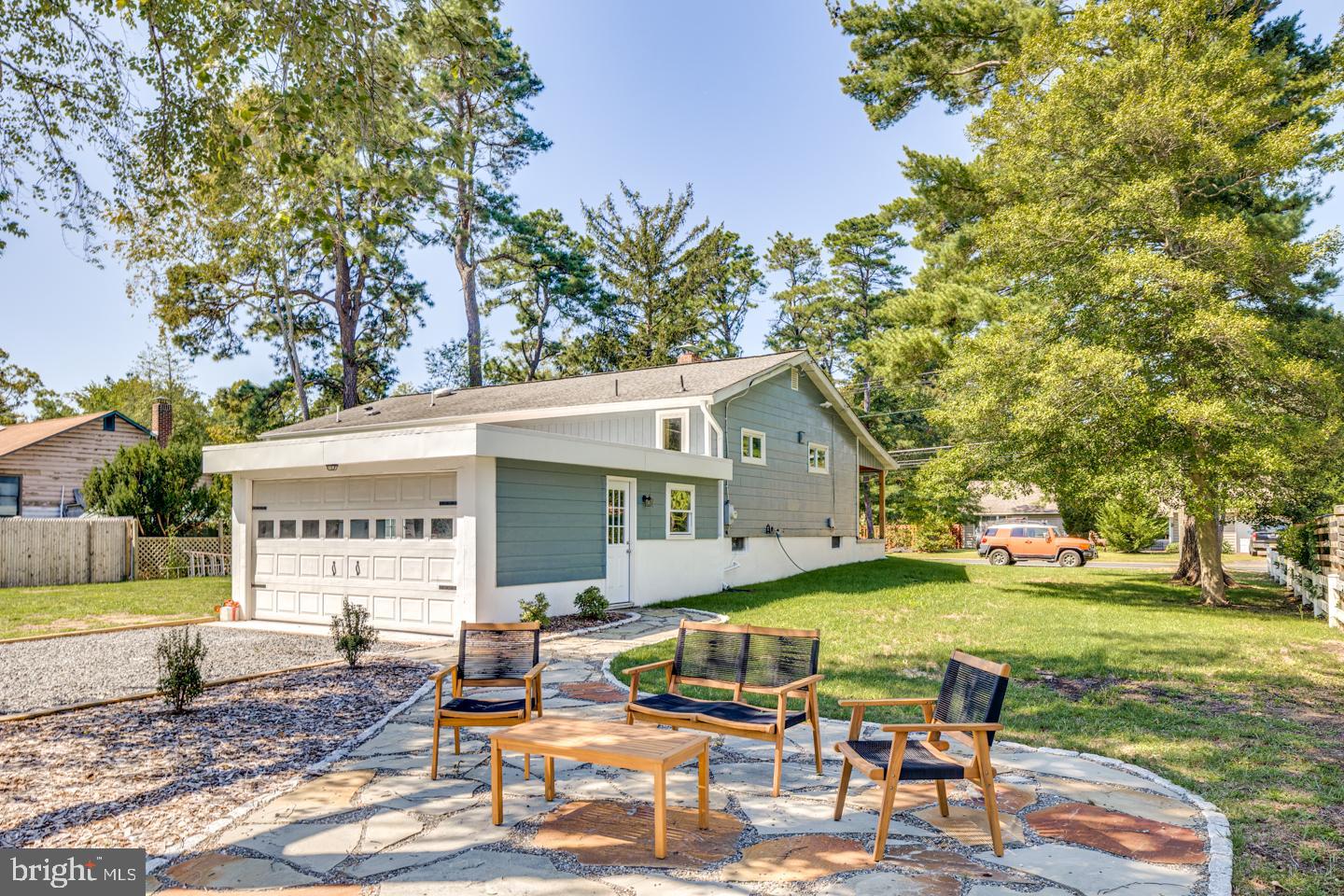 LAKE PINE - Residential