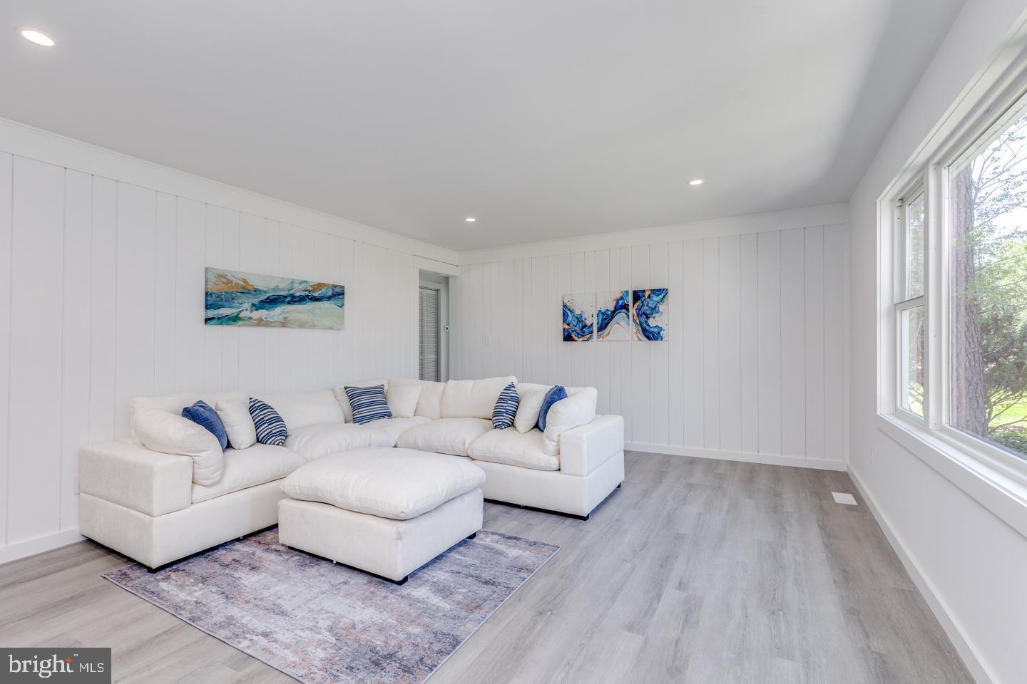 LAKE PINE - Residential