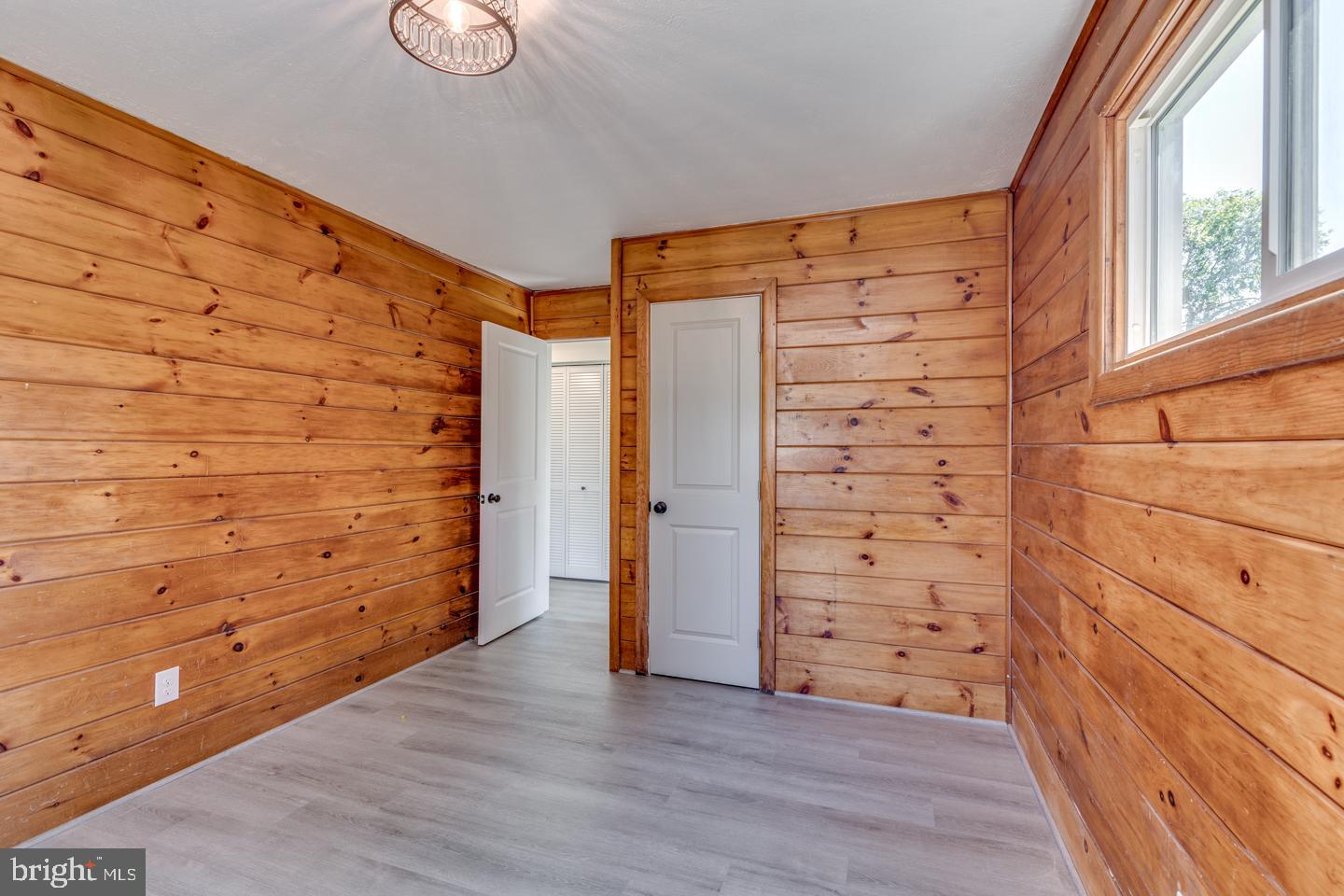 LAKE PINE - Residential