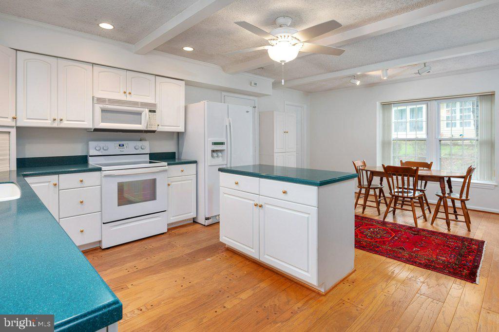 HERITAGE HARBOUR - Residential