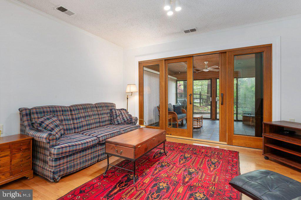 HERITAGE HARBOUR - Residential