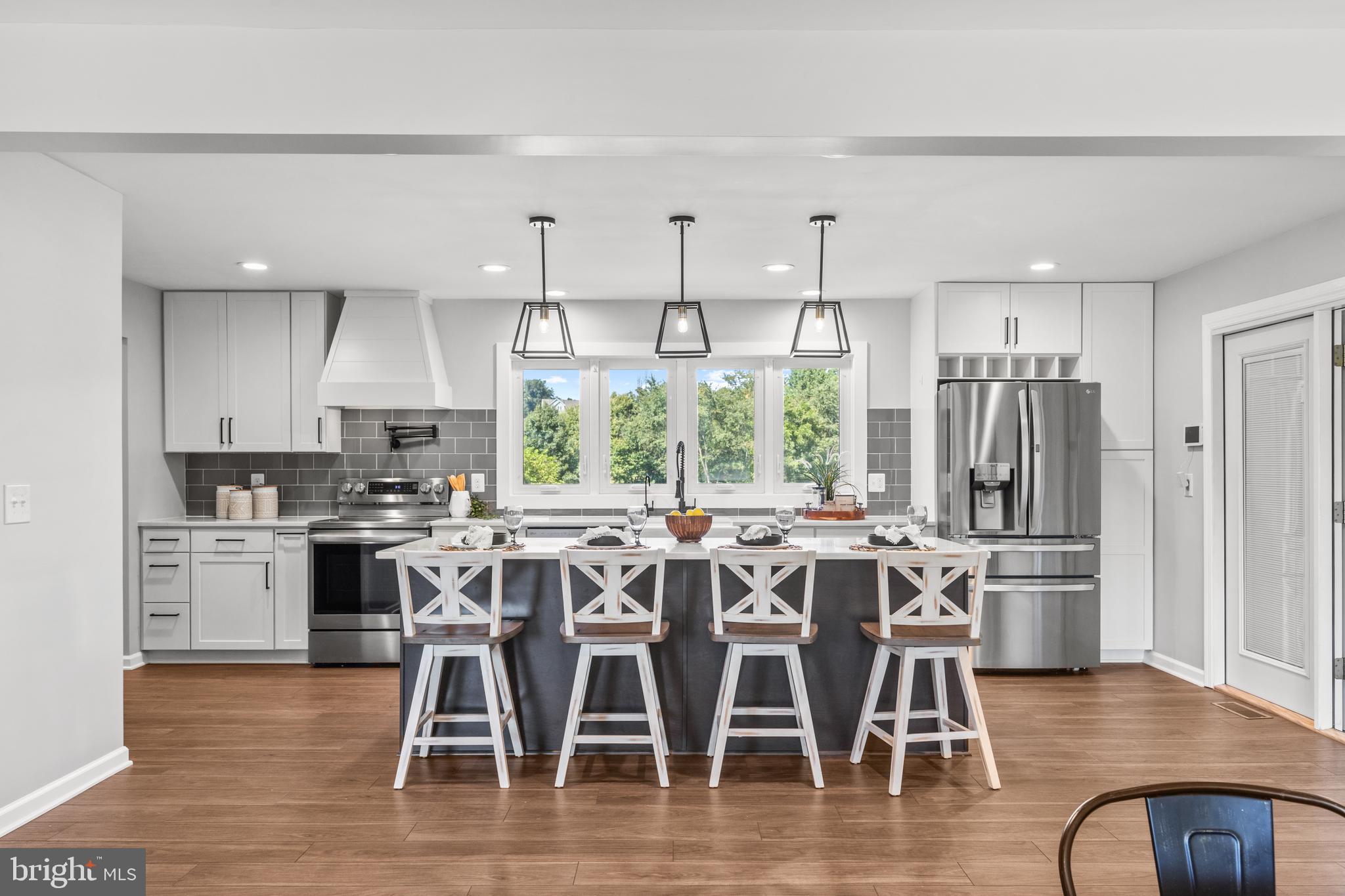 LONDON BRIDGE ESTATES - Residential