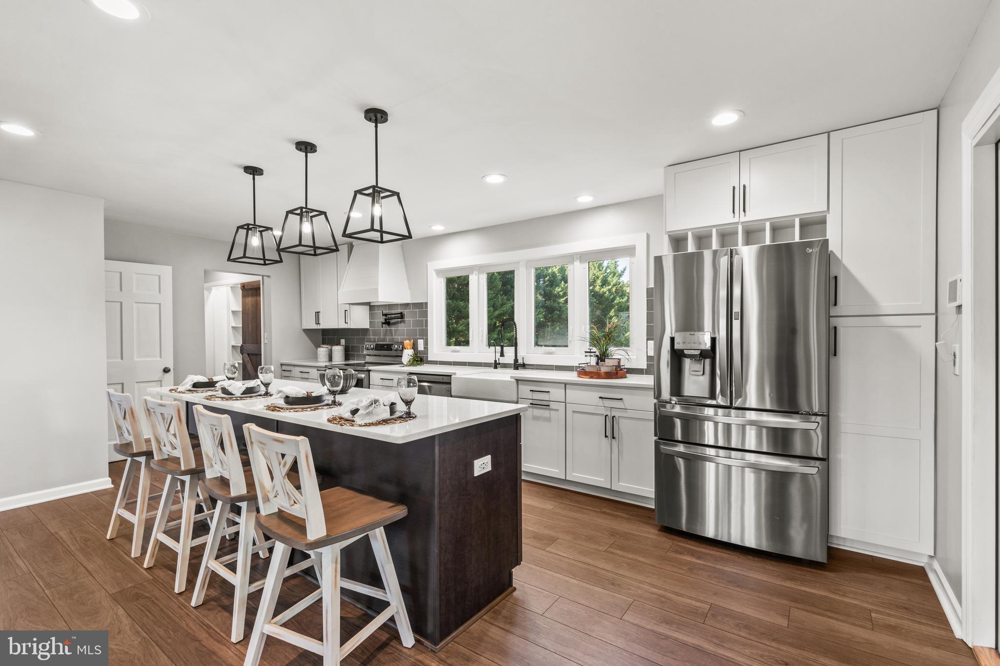 LONDON BRIDGE ESTATES - Residential