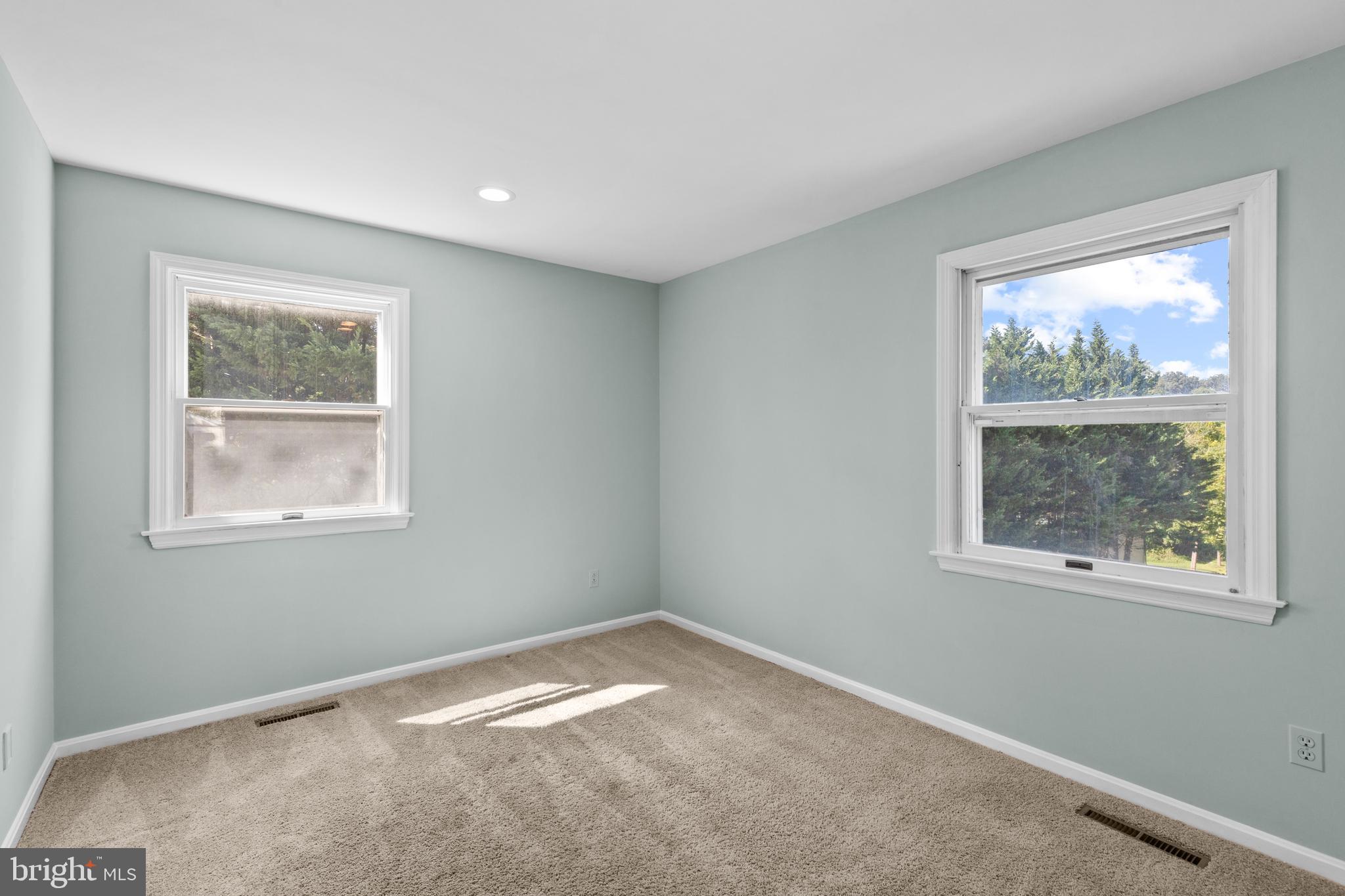 LONDON BRIDGE ESTATES - Residential