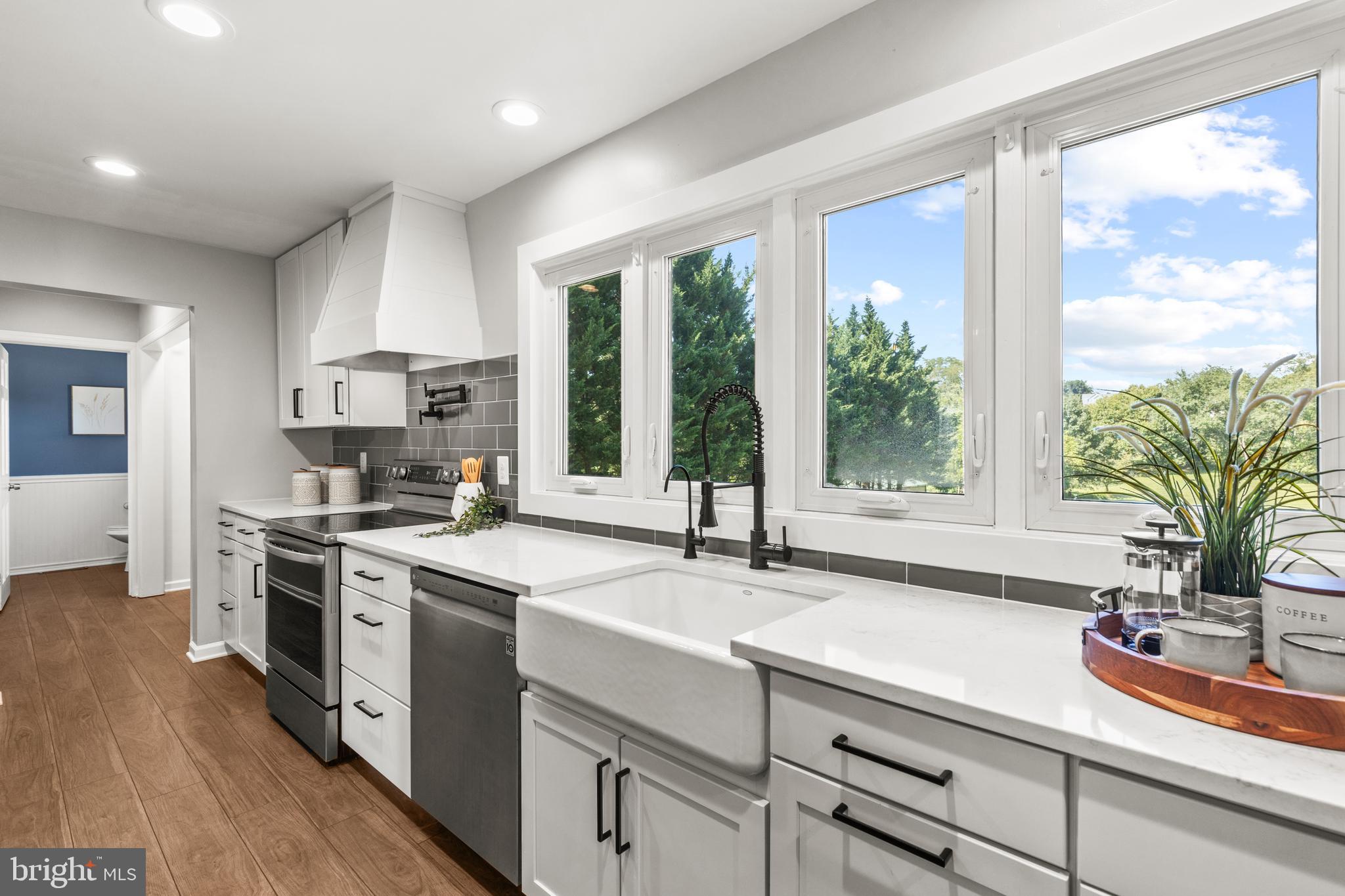 LONDON BRIDGE ESTATES - Residential