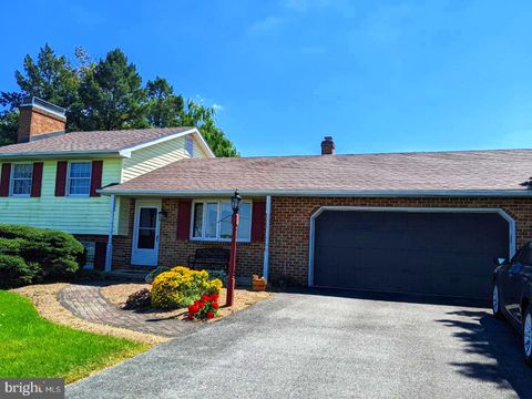 Photo of 2540 S Cherry Lane, Ronks, PA 17572 (MLS # PALA2057508)