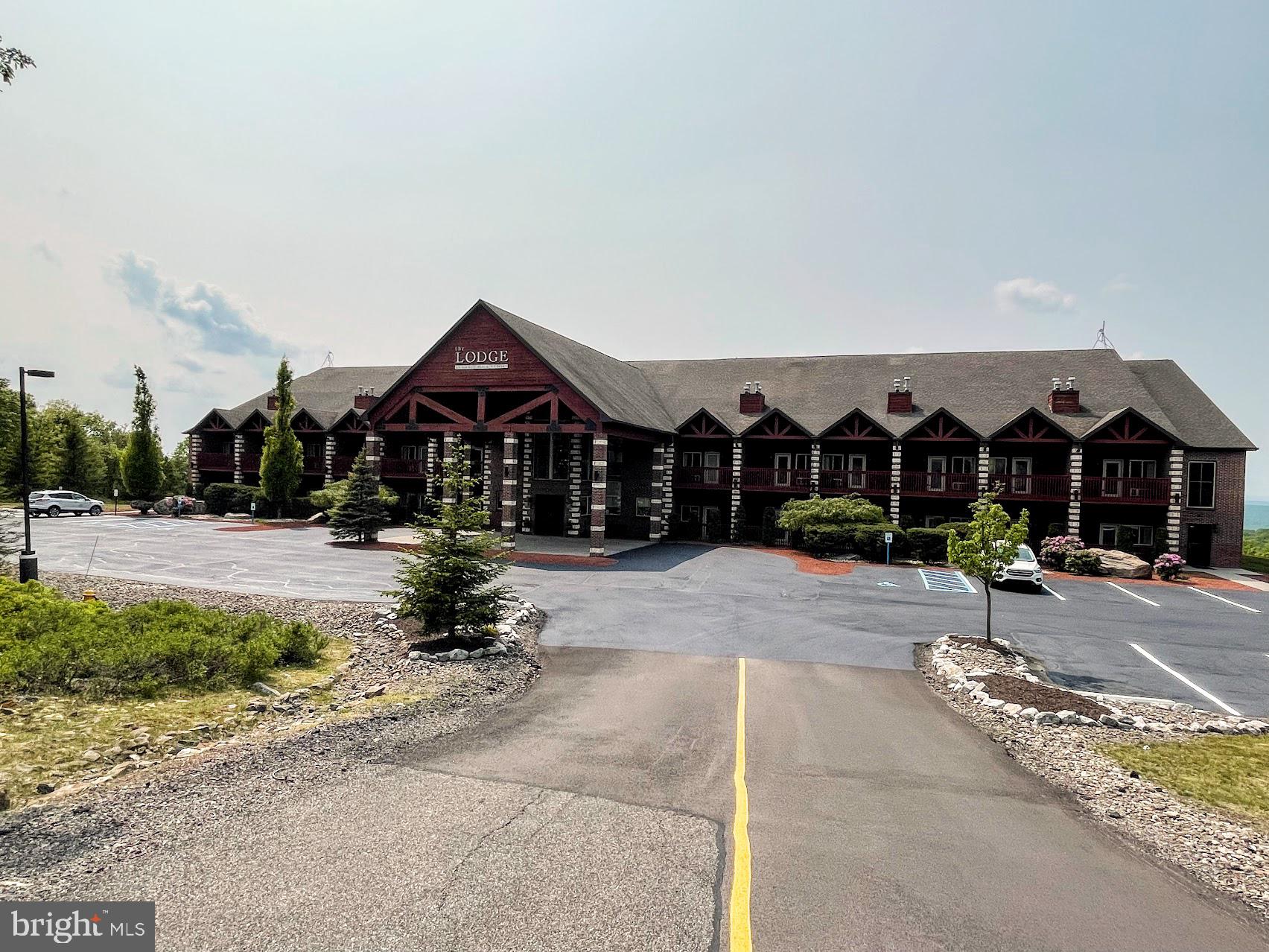 EAGLE ROCK RESORT - Residential