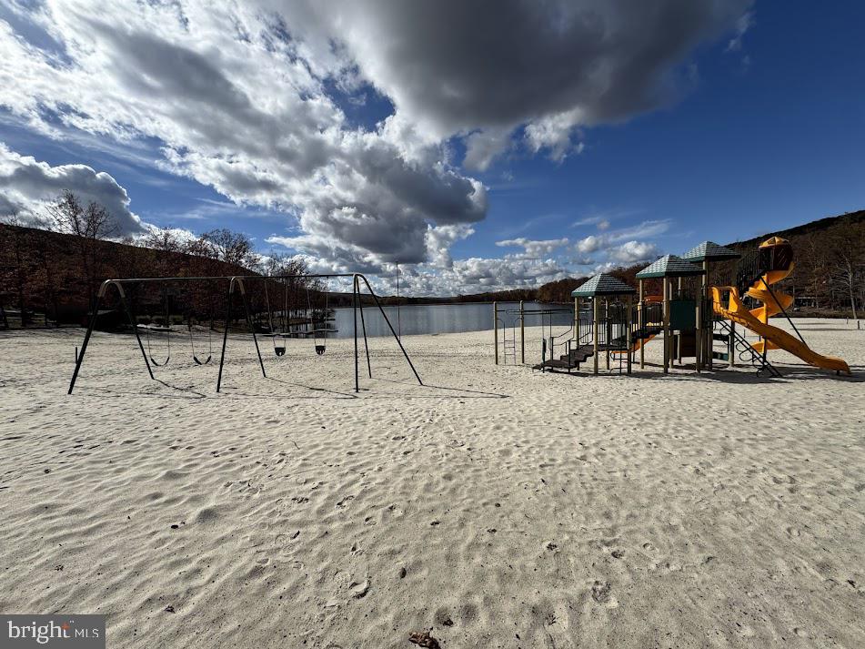 EAGLE ROCK RESORT - Residential