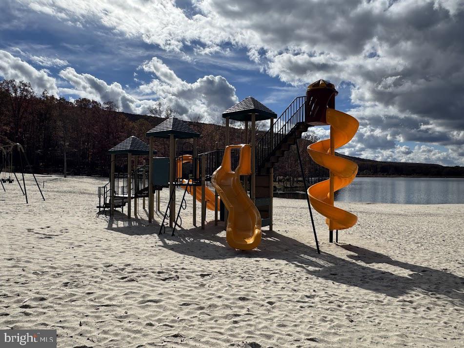 EAGLE ROCK RESORT - Residential