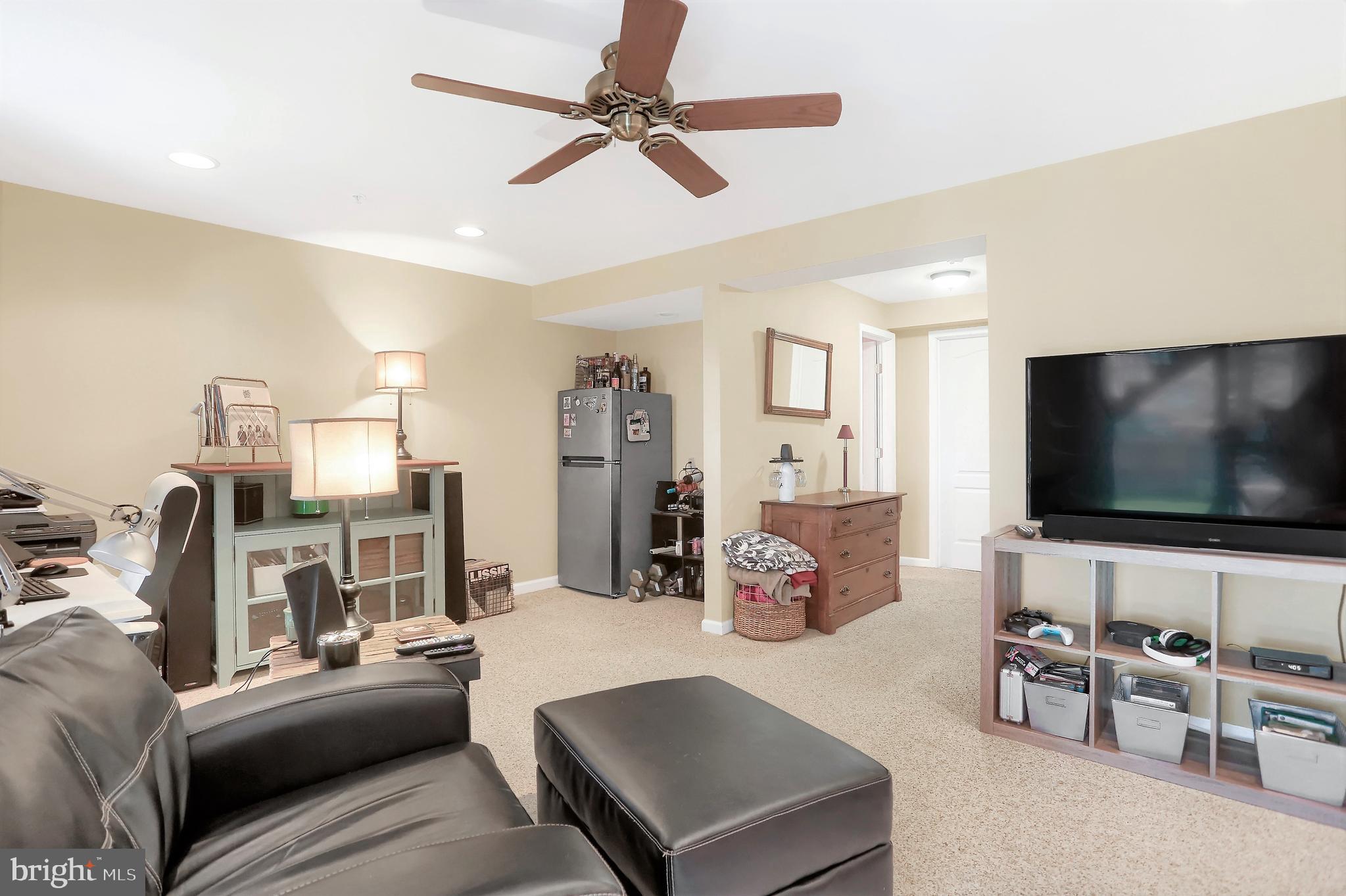 REISTERSTOWN VILLAGE - Residential