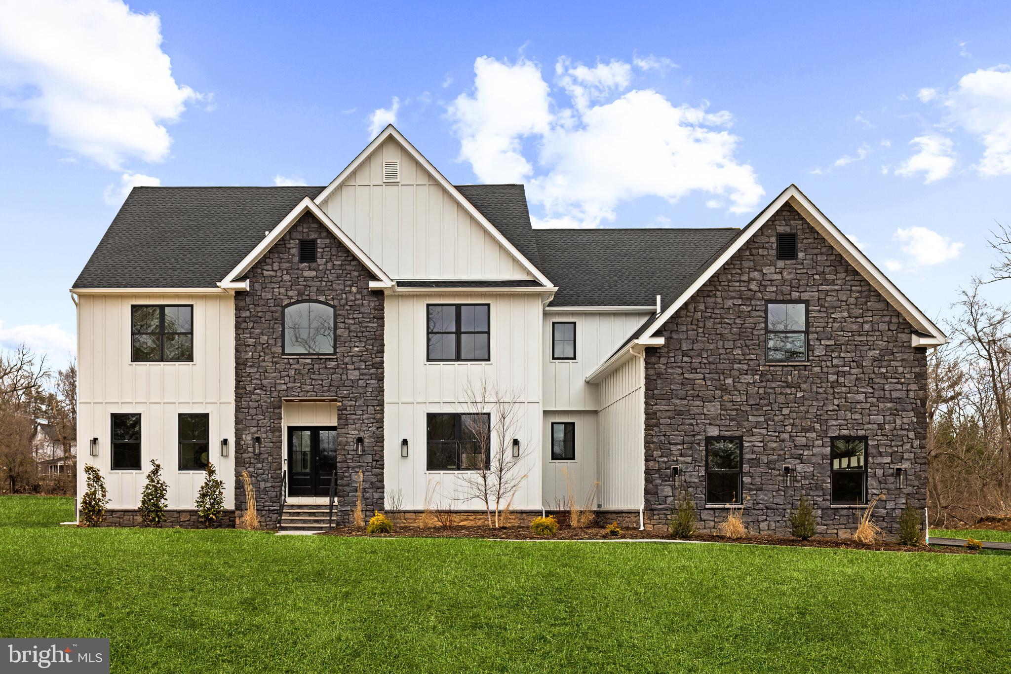 TENNIS POINTE - Residential