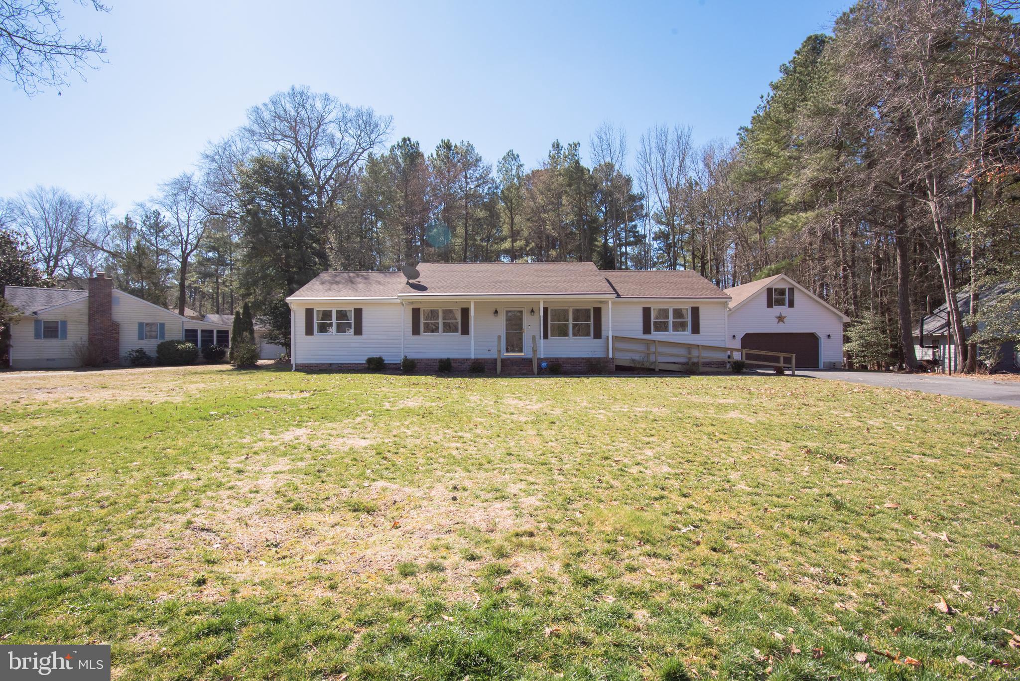 ESSEX RIDGE - Residential