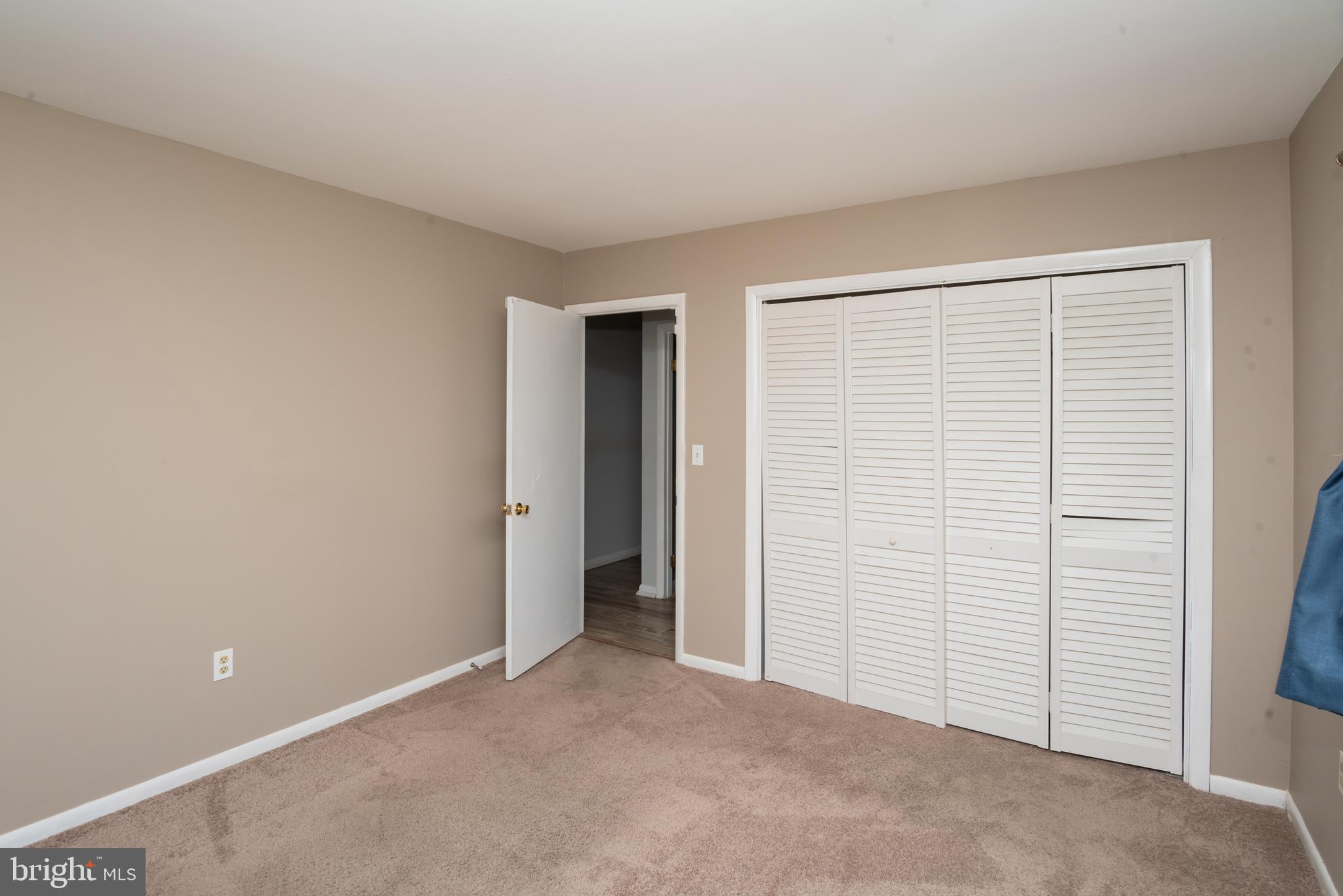 ESSEX RIDGE - Residential