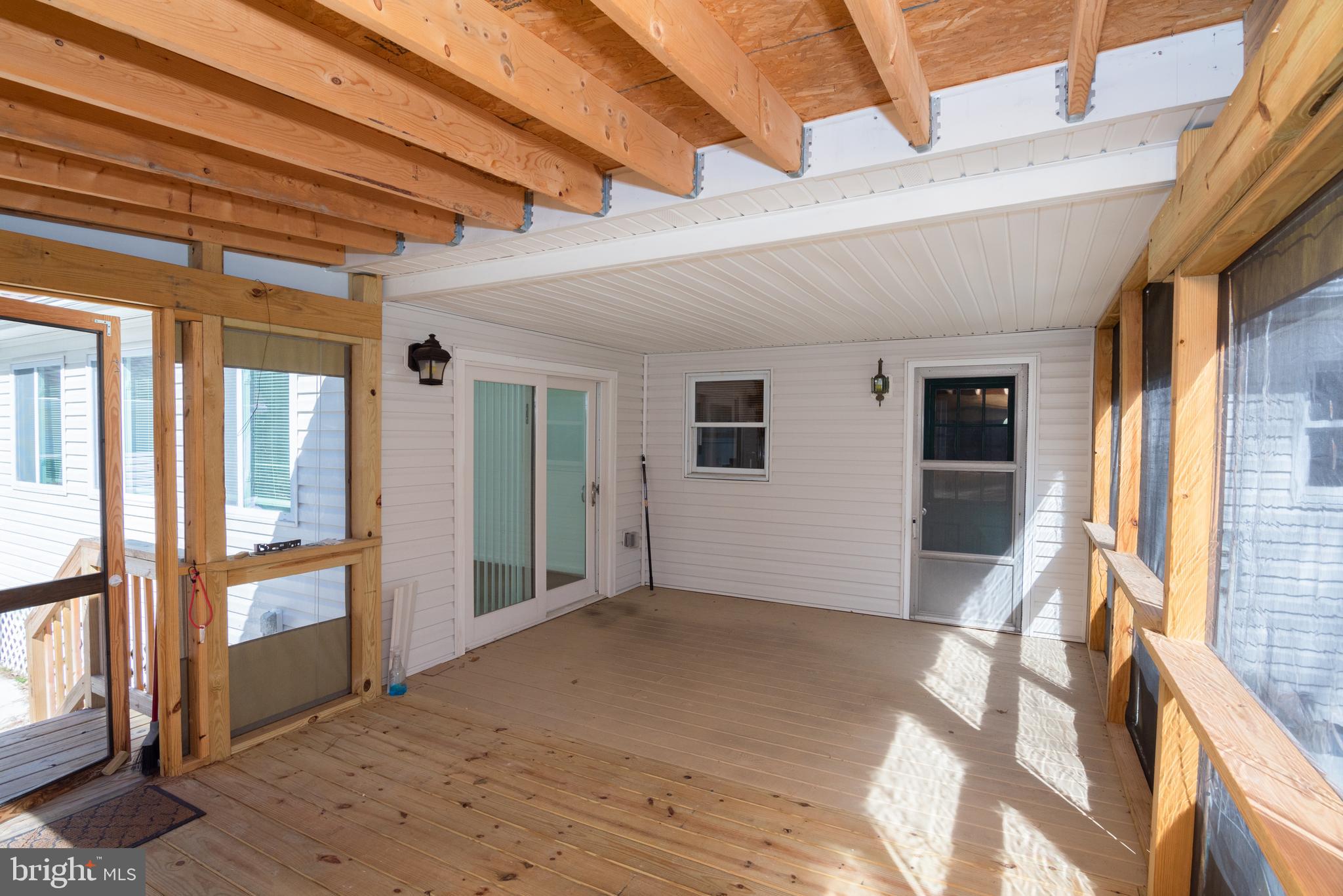 ESSEX RIDGE - Residential