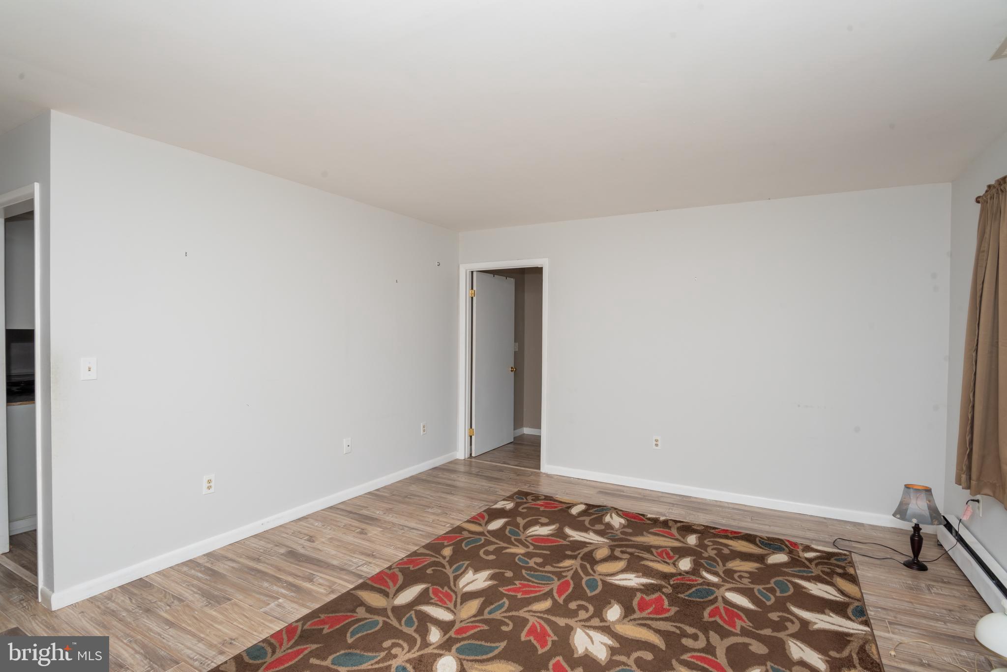 ESSEX RIDGE - Residential