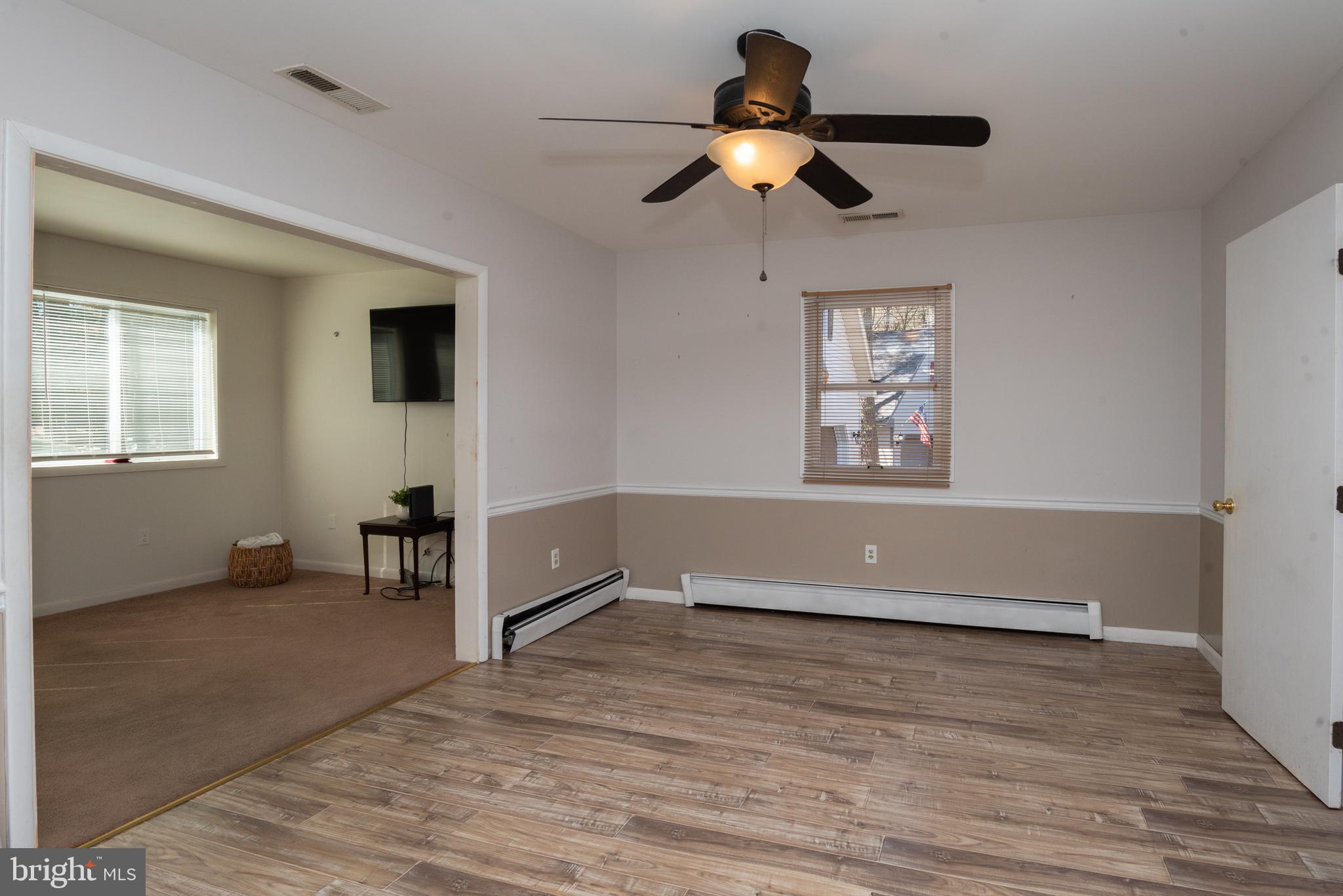 ESSEX RIDGE - Residential