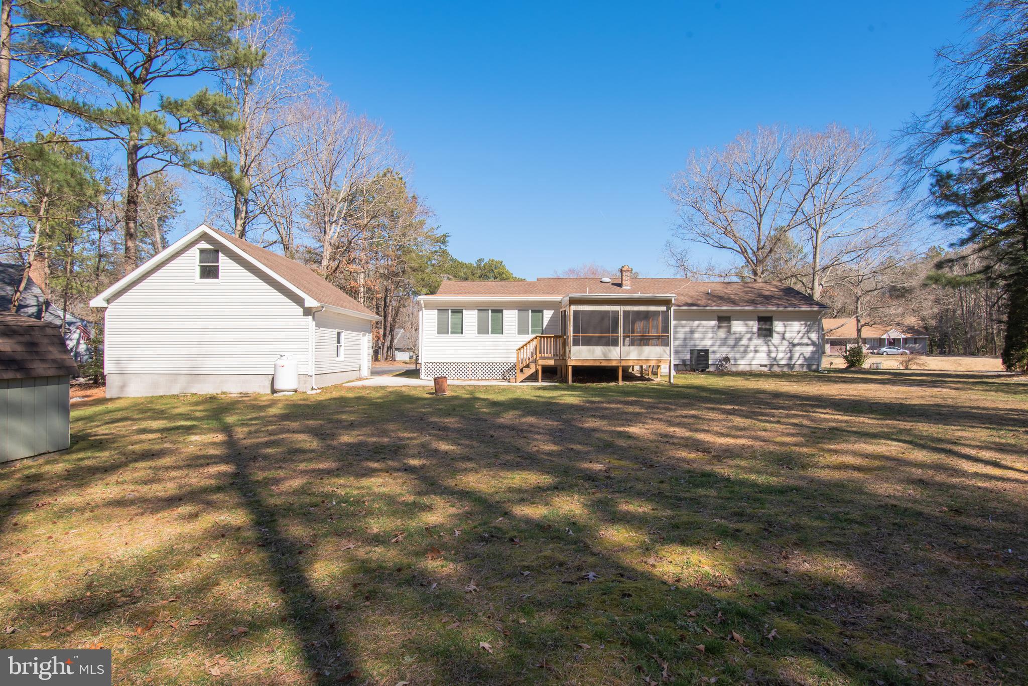 ESSEX RIDGE - Residential