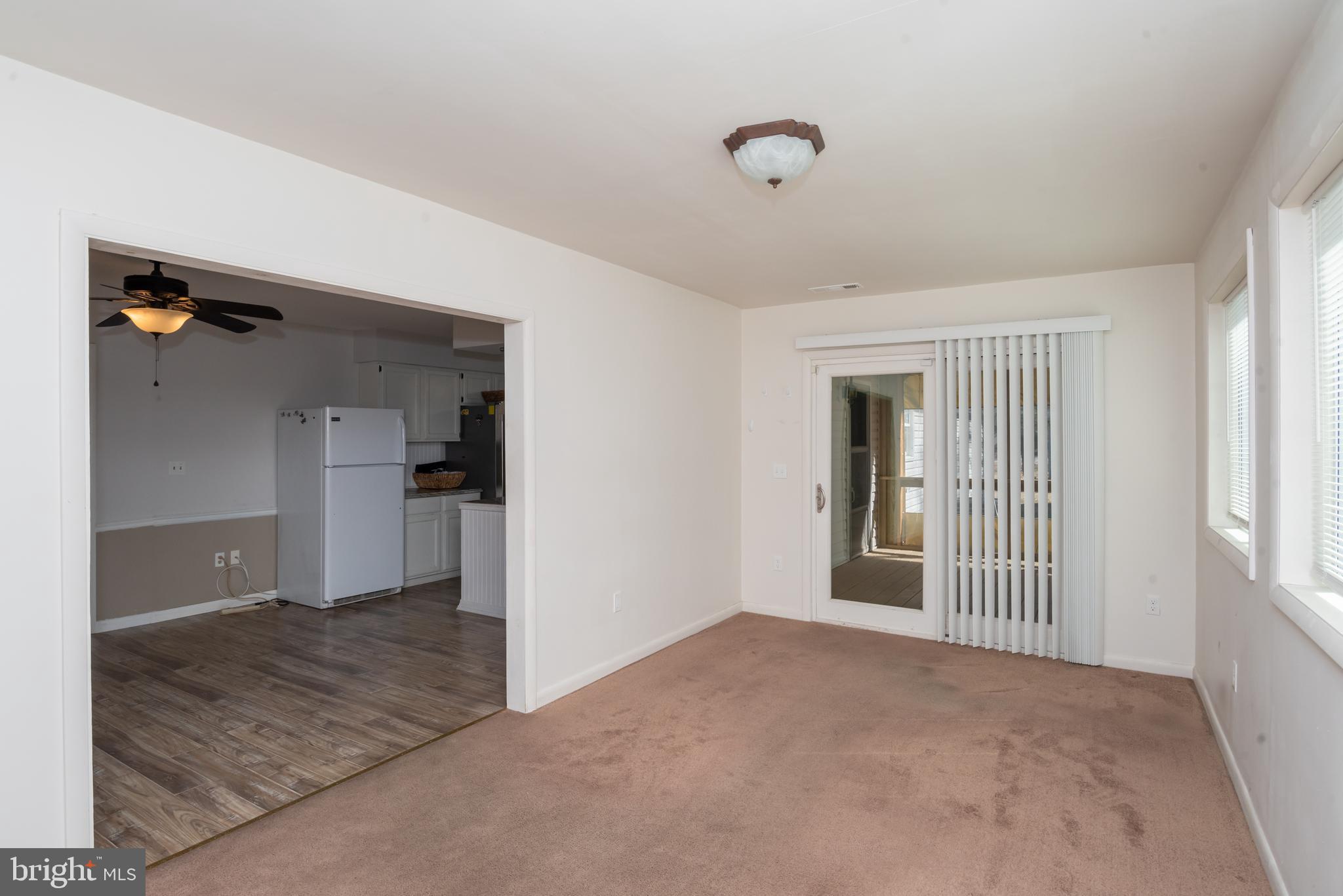 ESSEX RIDGE - Residential