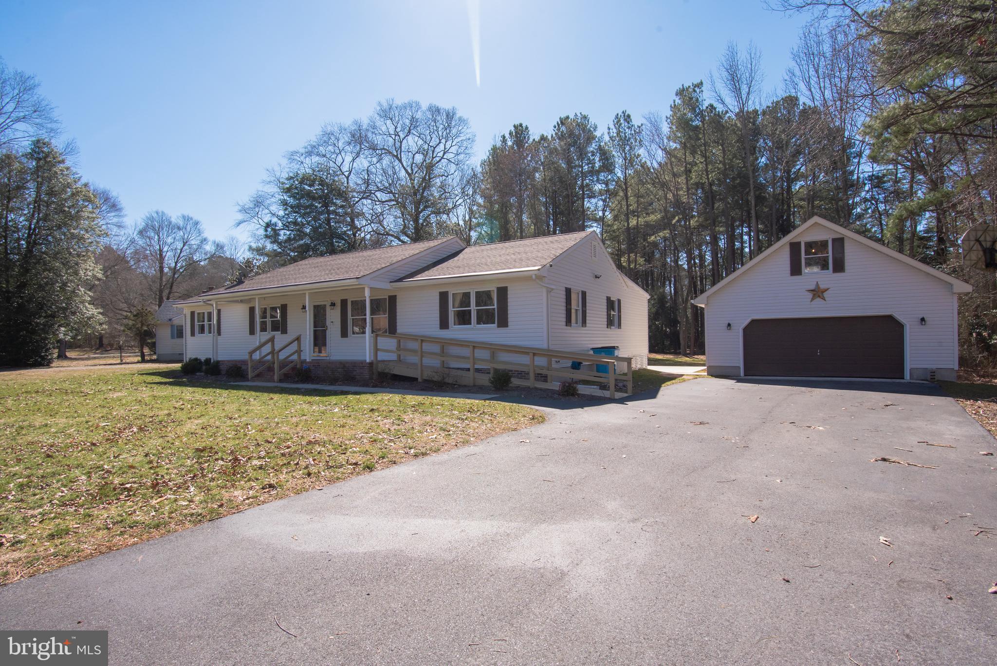 ESSEX RIDGE - Residential