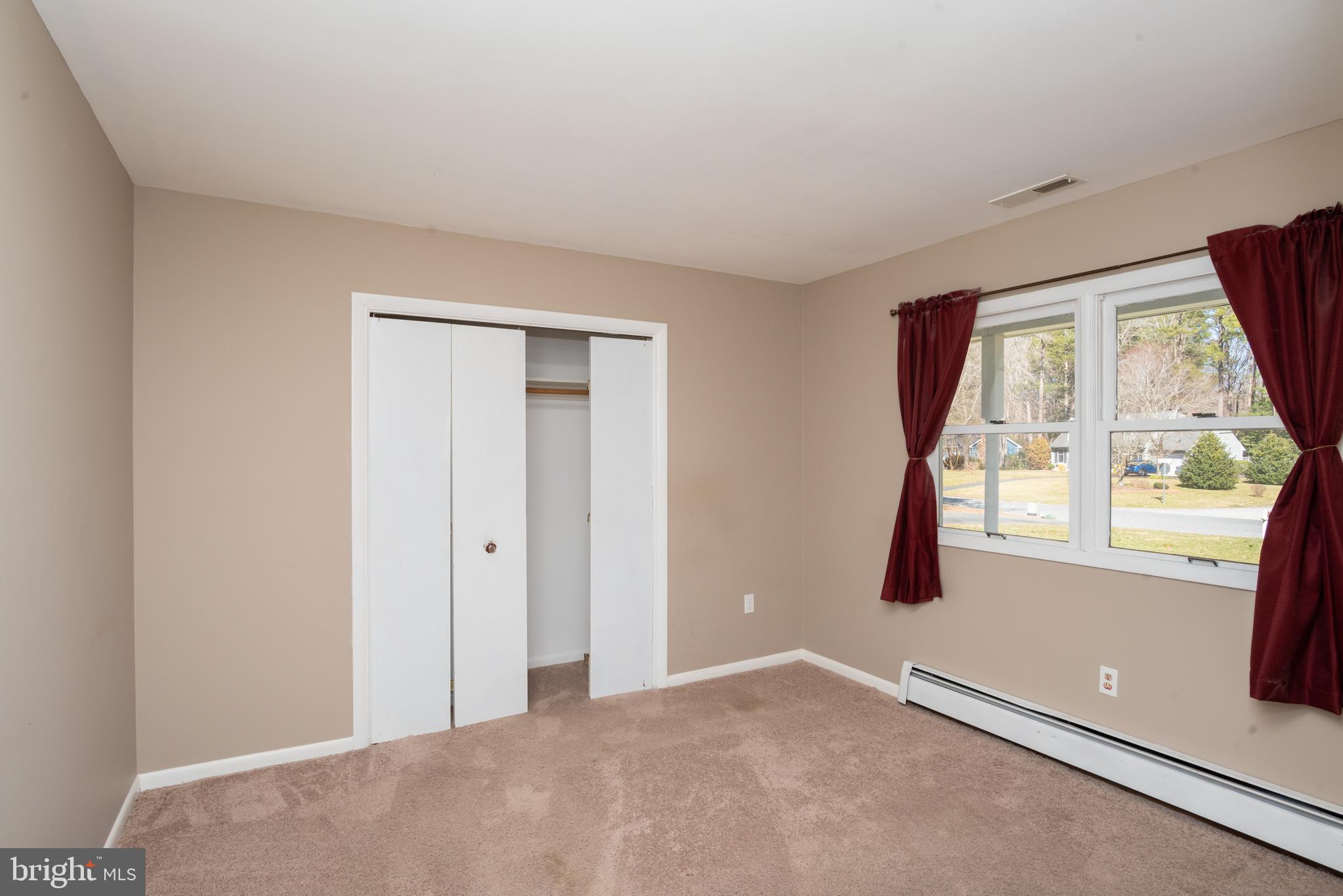 ESSEX RIDGE - Residential