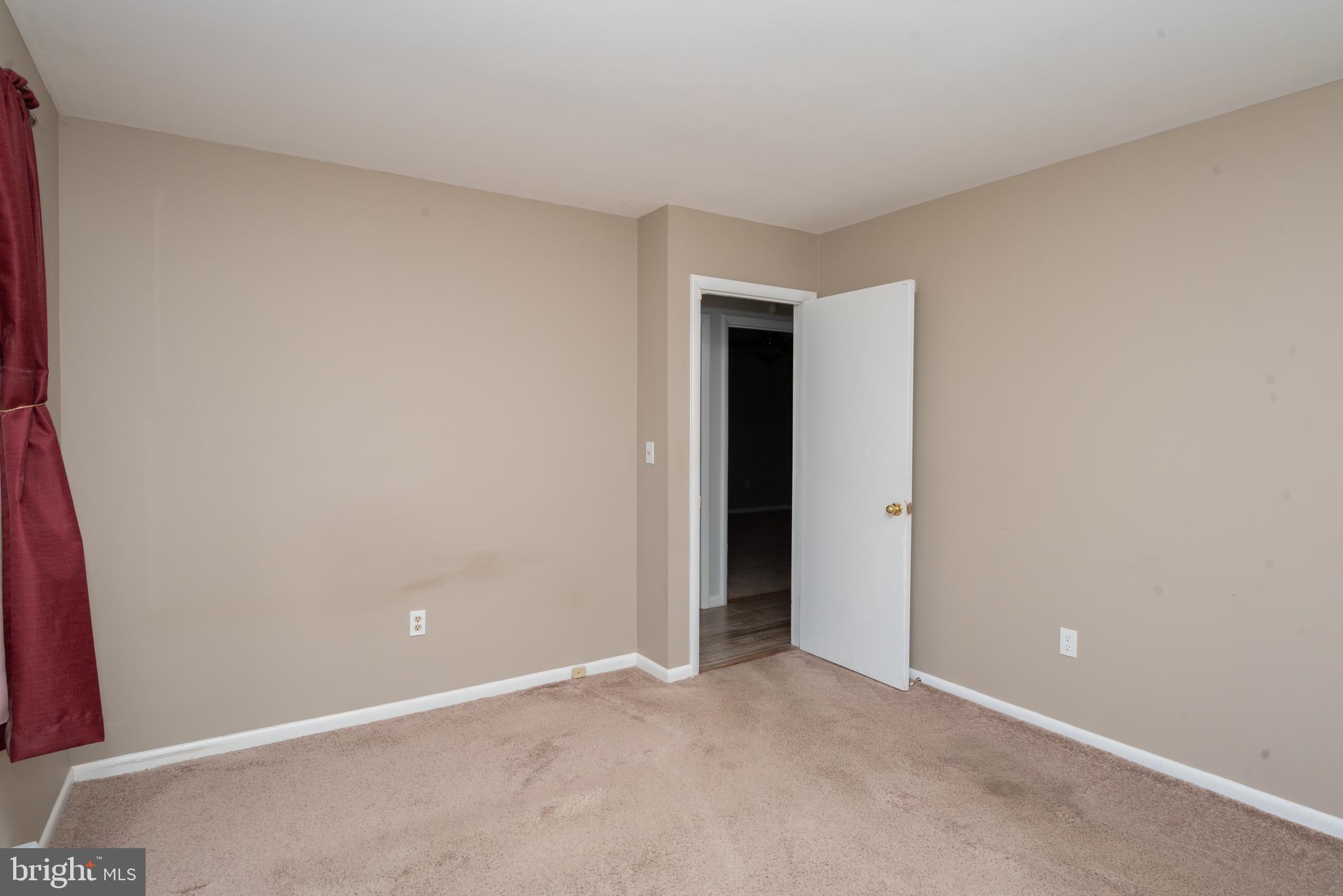 ESSEX RIDGE - Residential