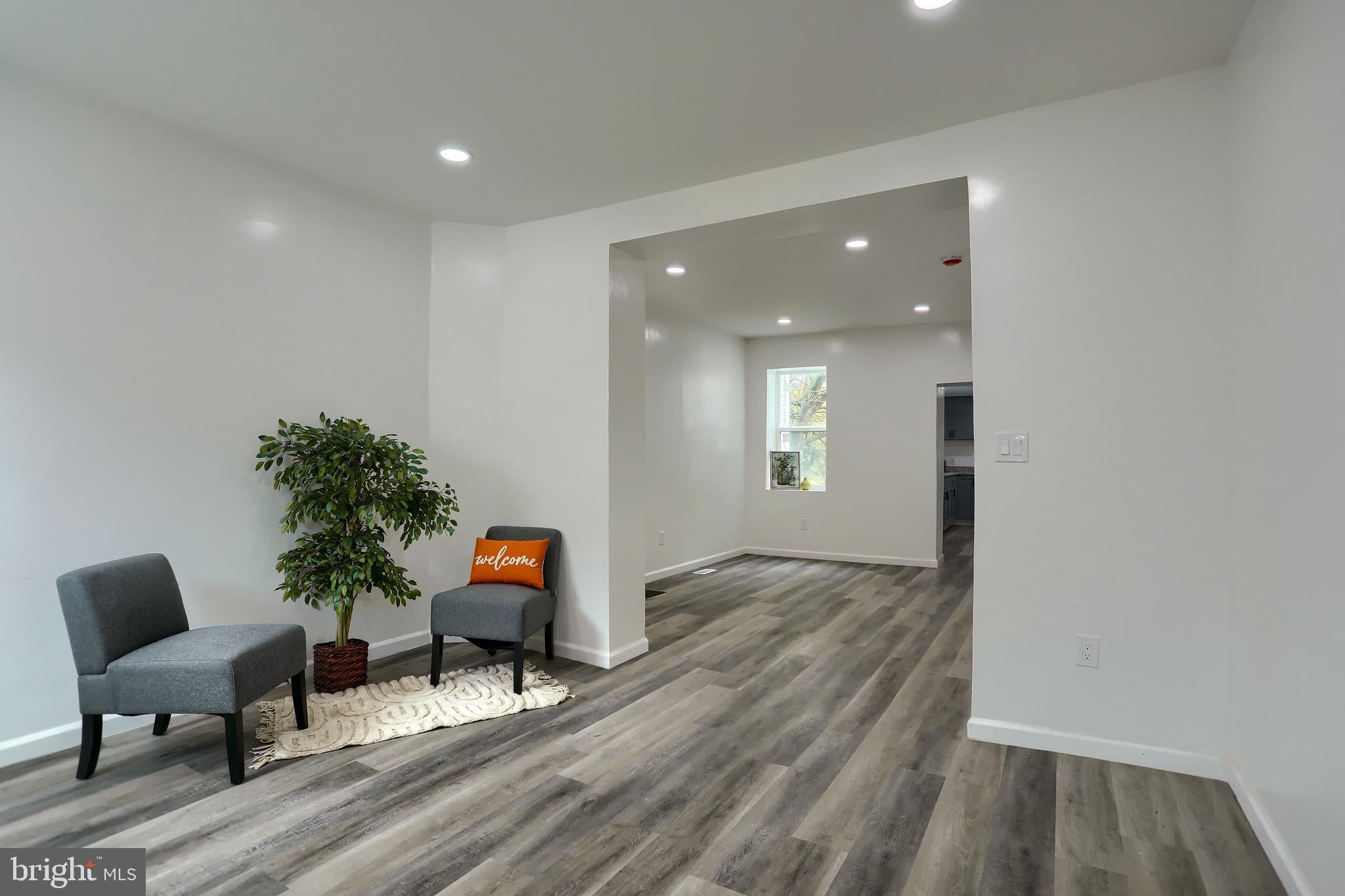 603 DAUPHIN STREET
