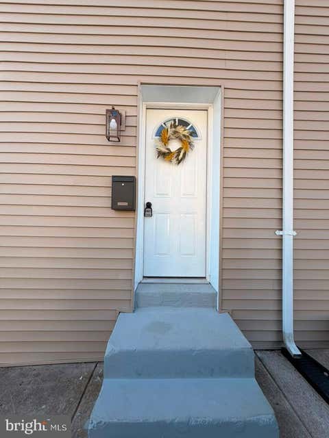 Townhouse For Sale - 603 Dauphin Street<br/> HARRISBURG, PA 17102