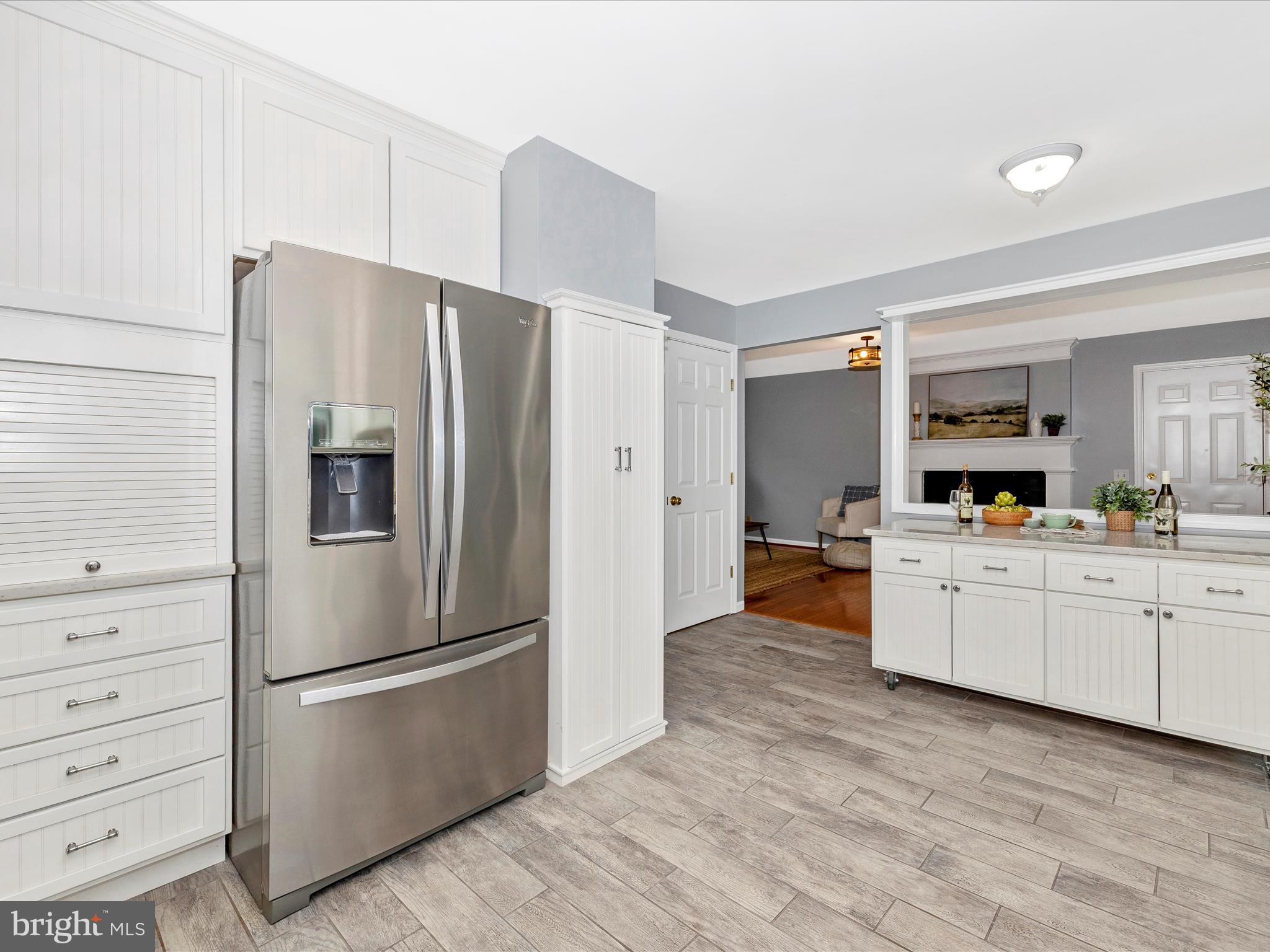 1312 TREASURE DRIVE
