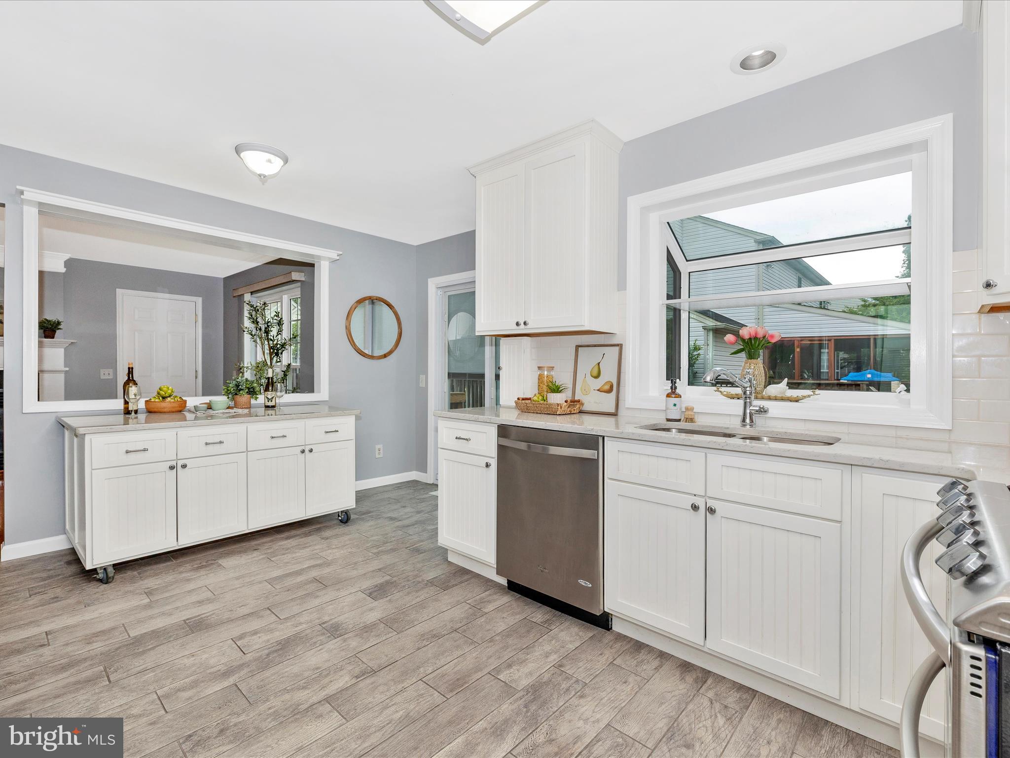 1312 TREASURE DRIVE