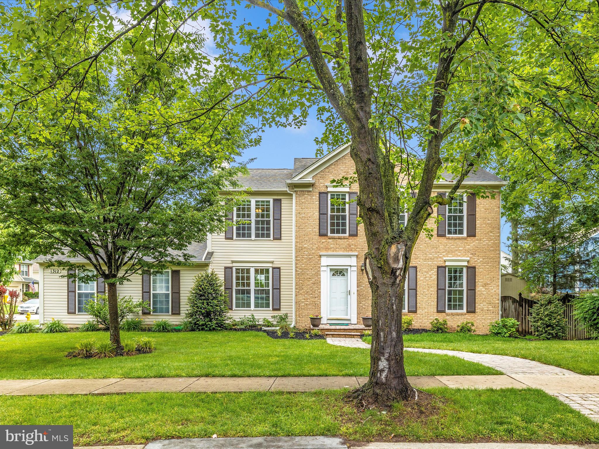 PEACHTREE EAST - Residential