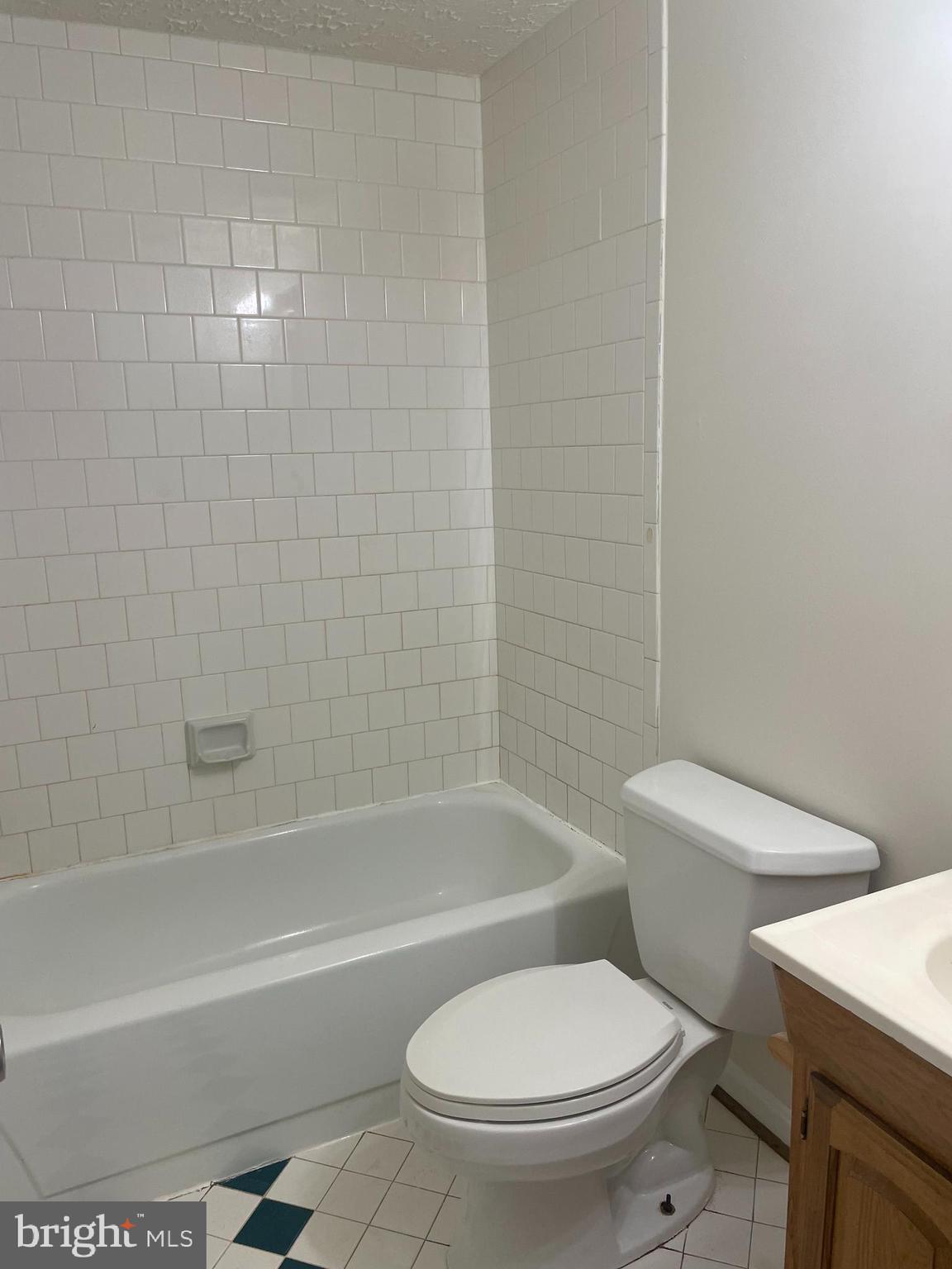 WAKEFIELD - Residential Lease