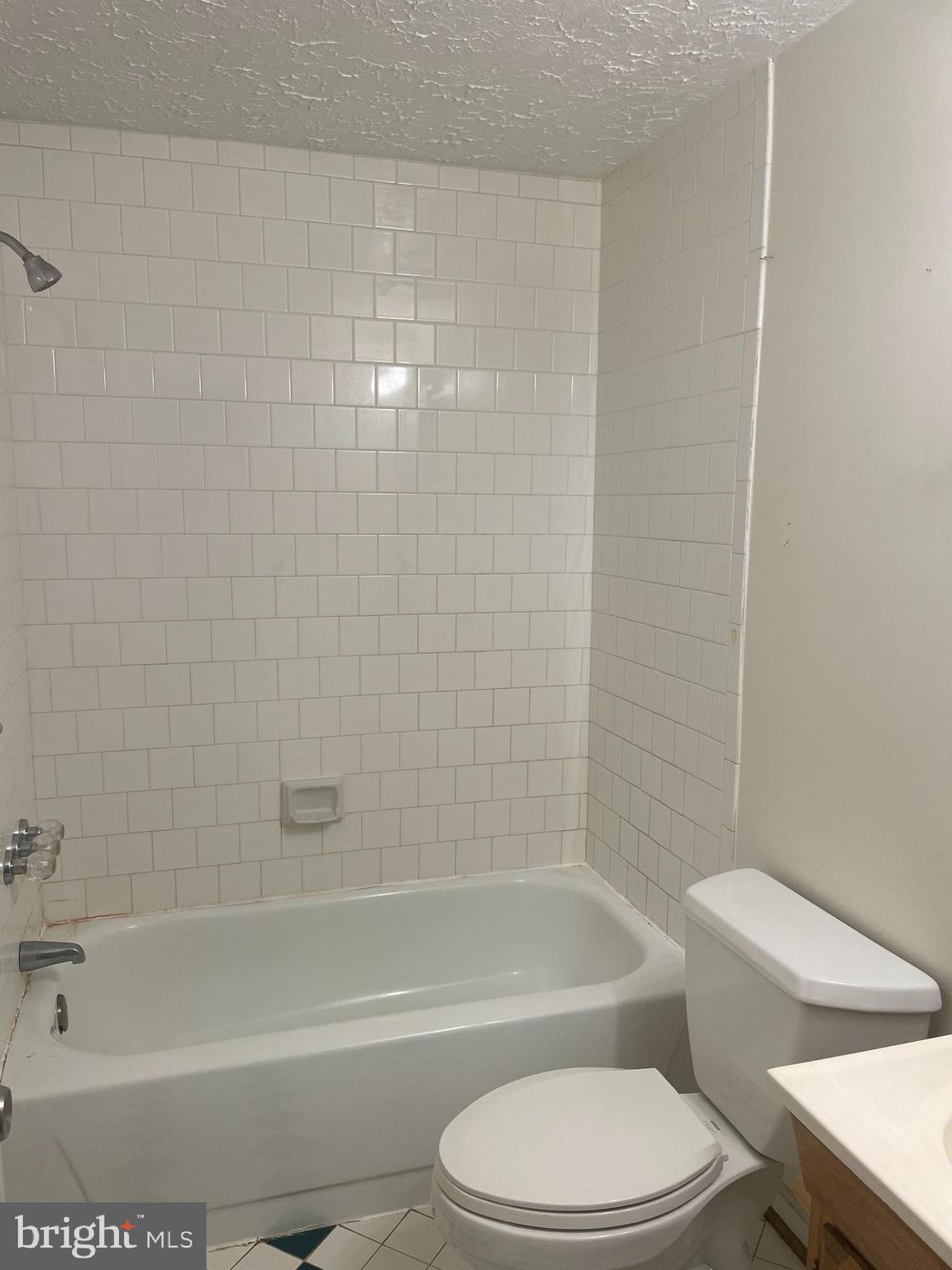 WAKEFIELD - Residential Lease