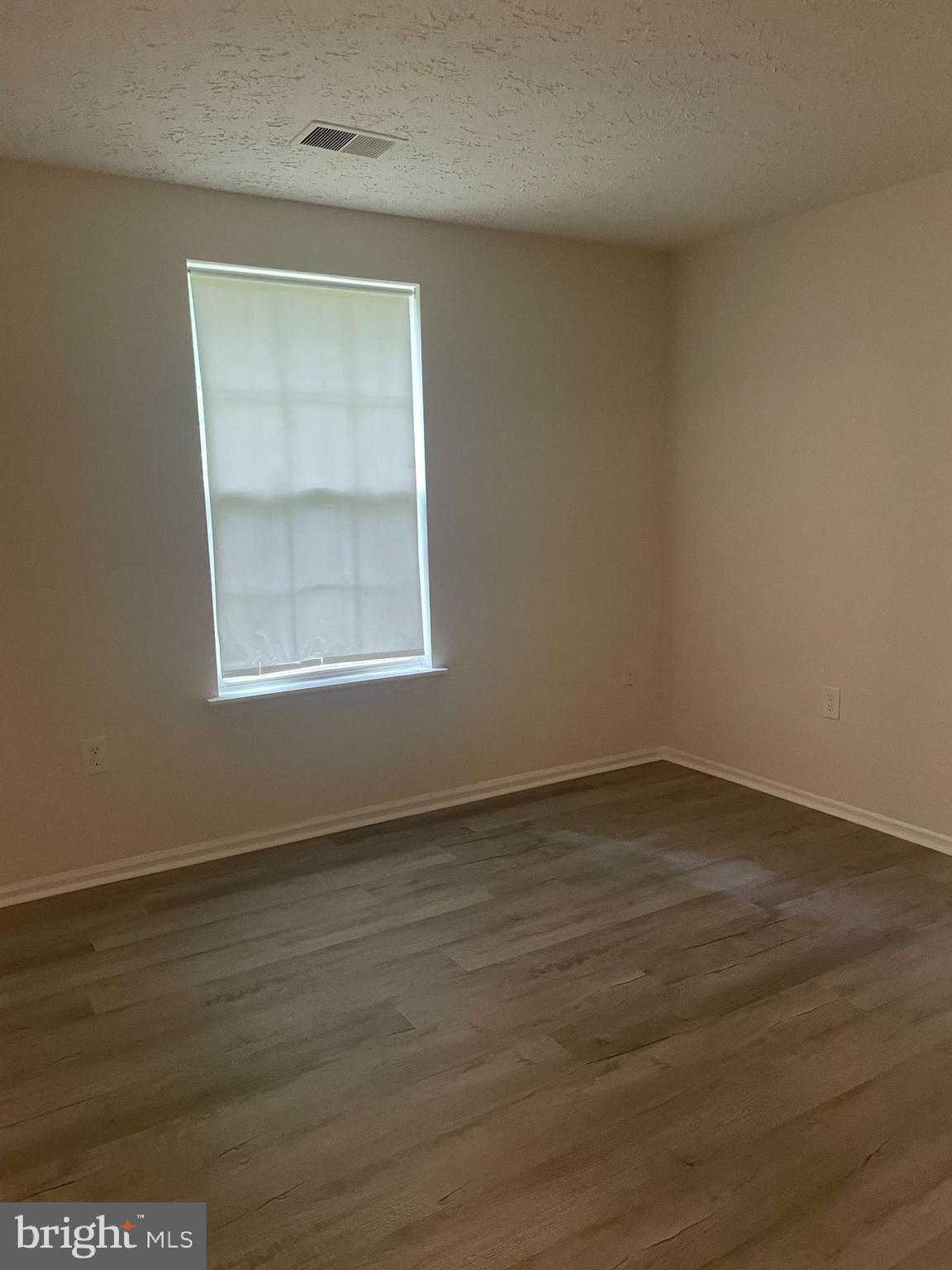 WAKEFIELD - Residential Lease