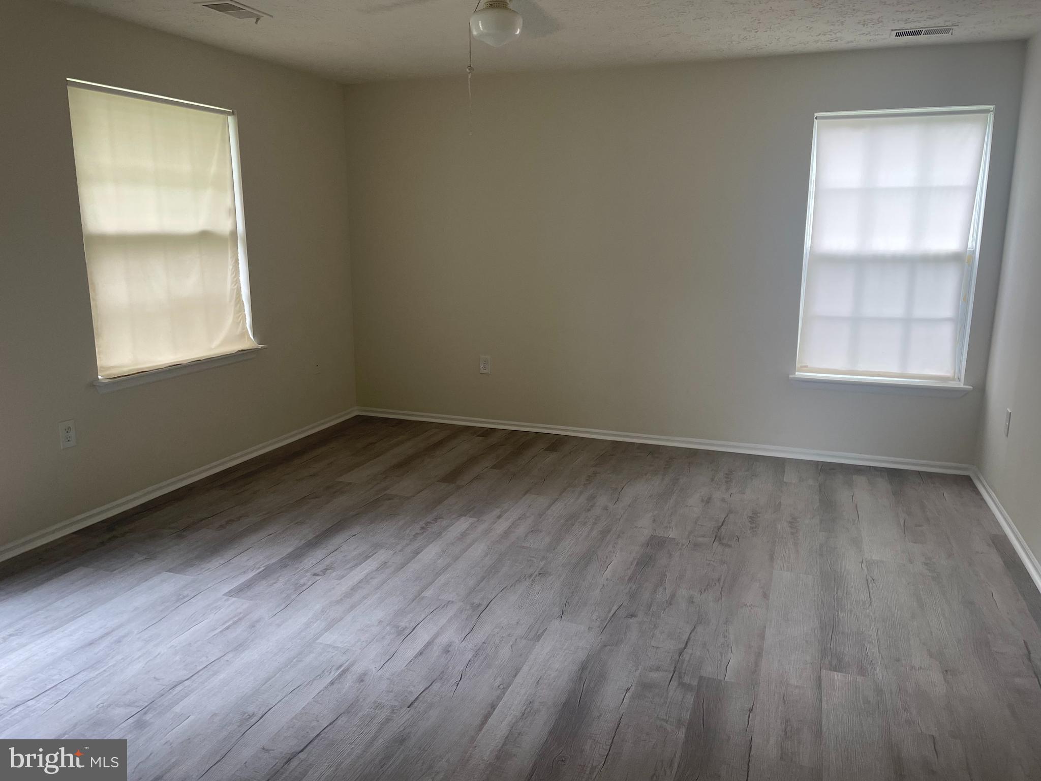 WAKEFIELD - Residential Lease