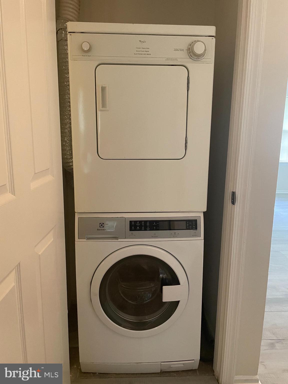 WAKEFIELD - Residential Lease