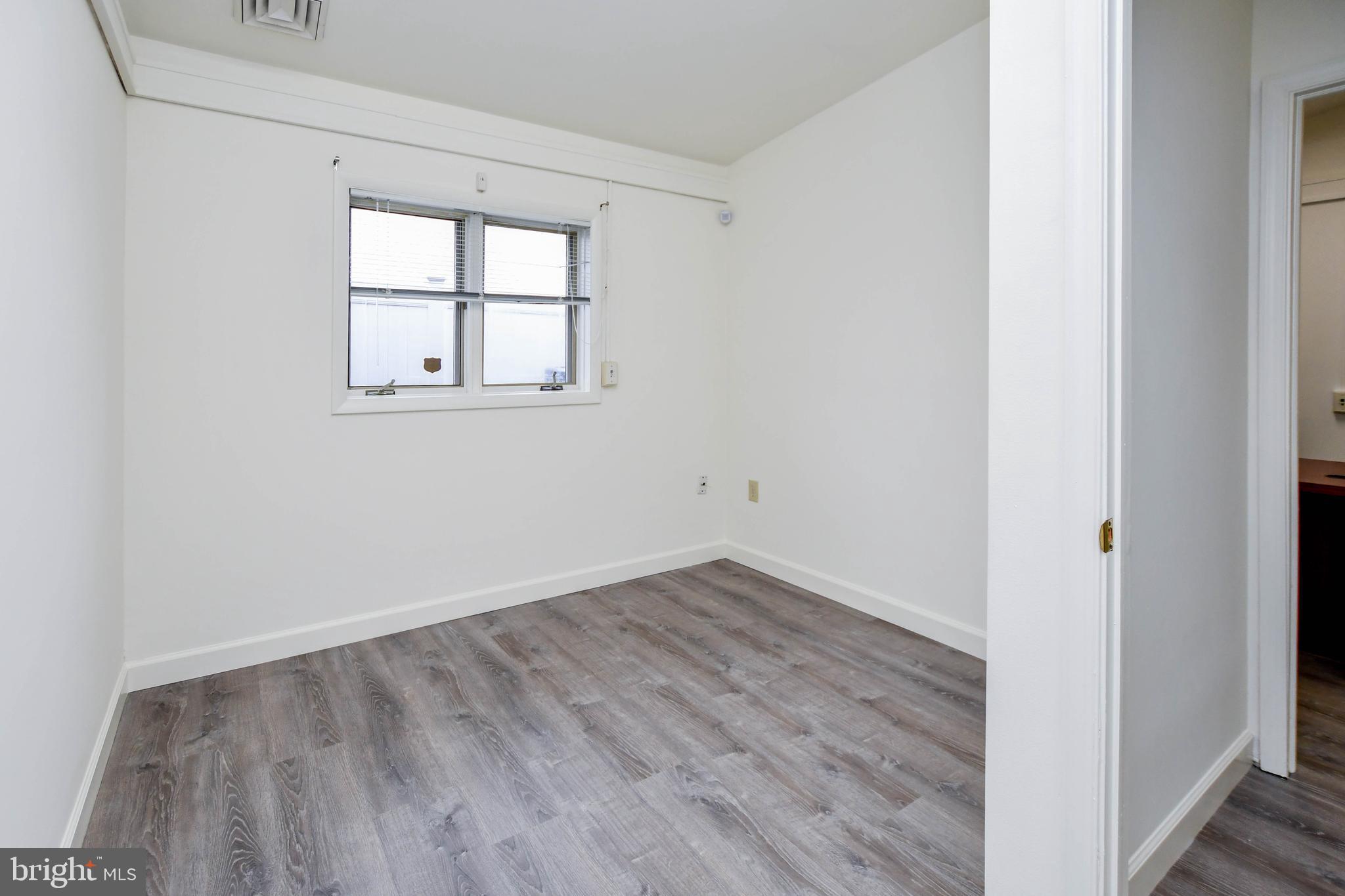 POINTER RIDGE AT COLLINGTON - Commercial Lease