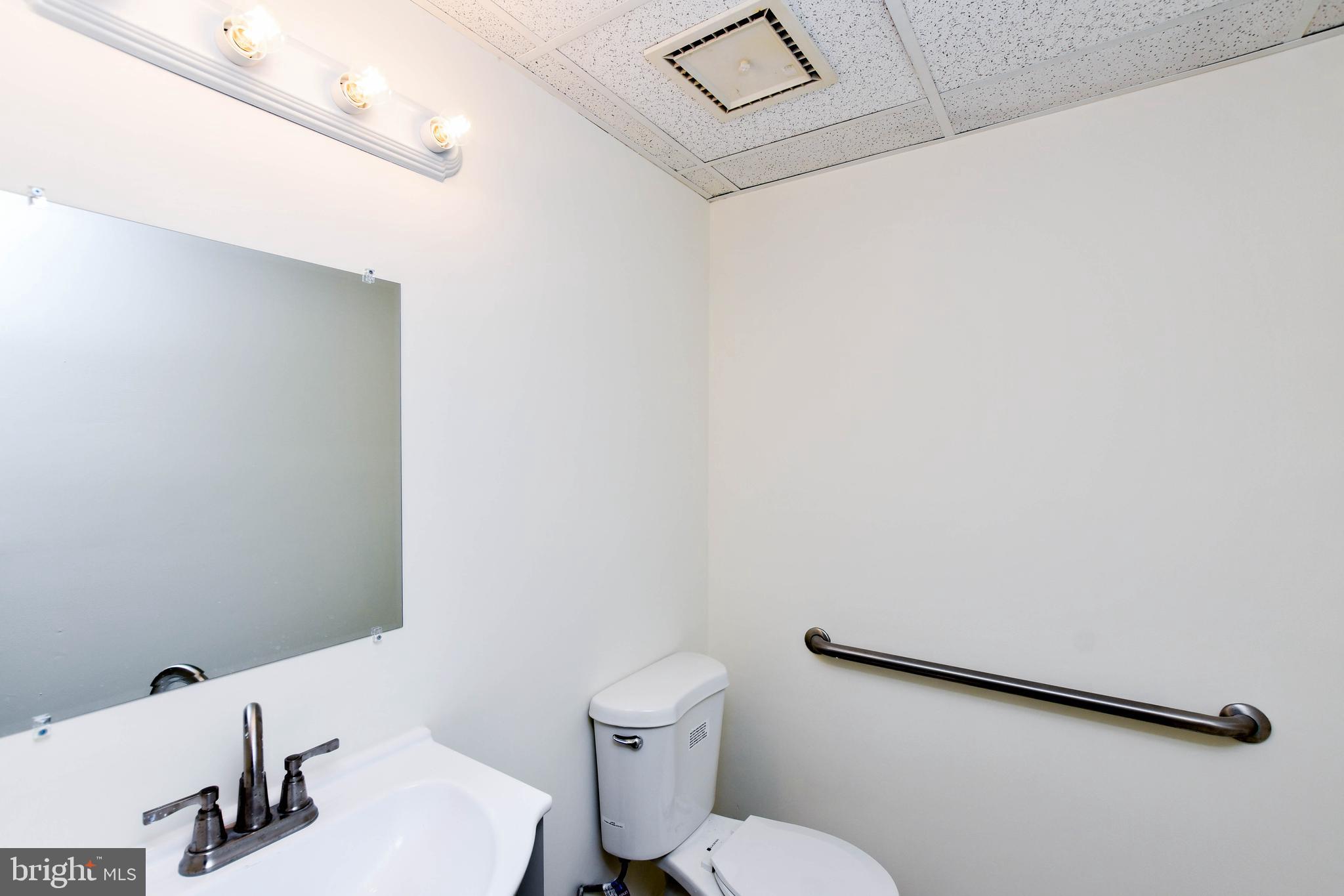 POINTER RIDGE AT COLLINGTON - Commercial Lease