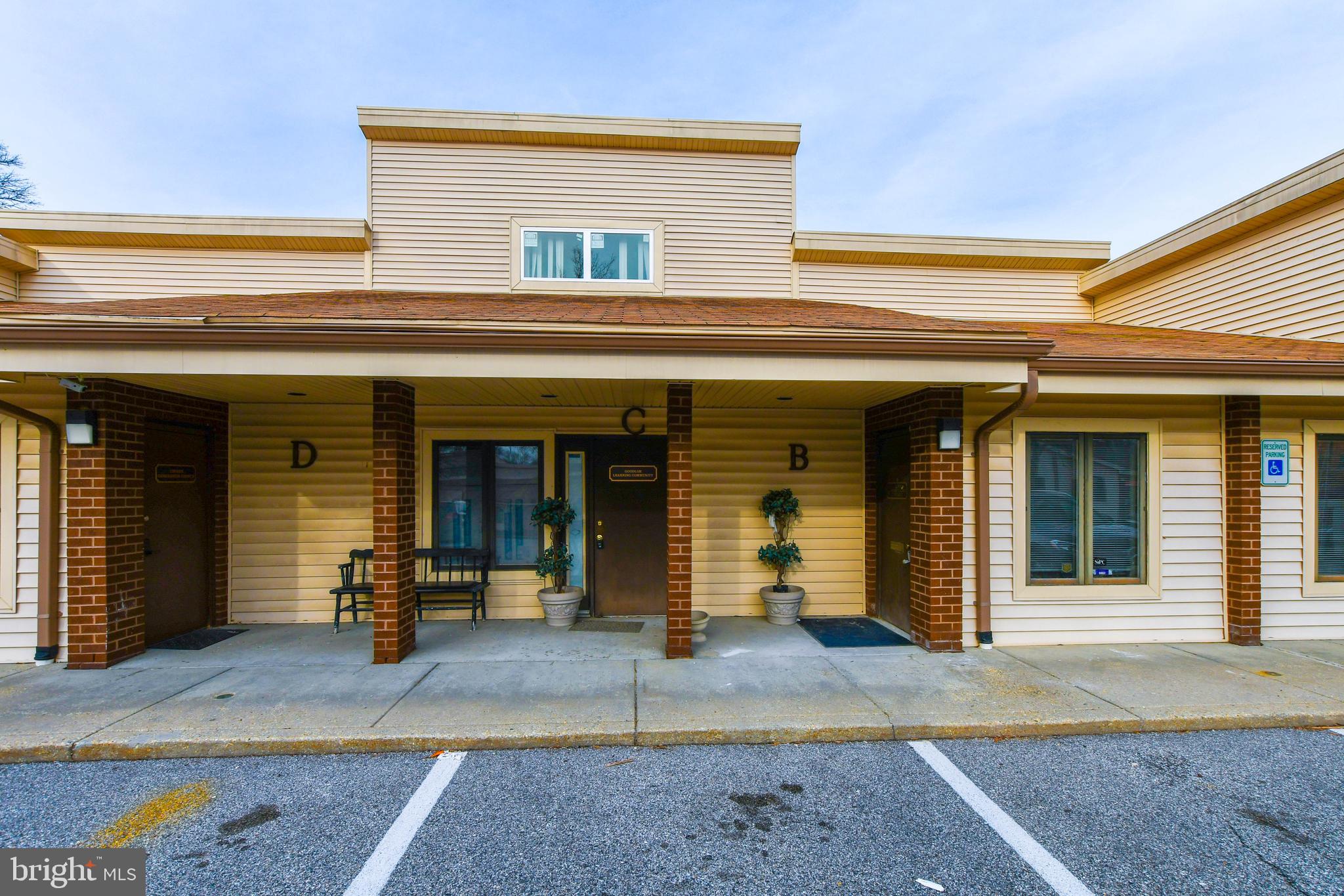 POINTER RIDGE AT COLLINGTON - Commercial Lease