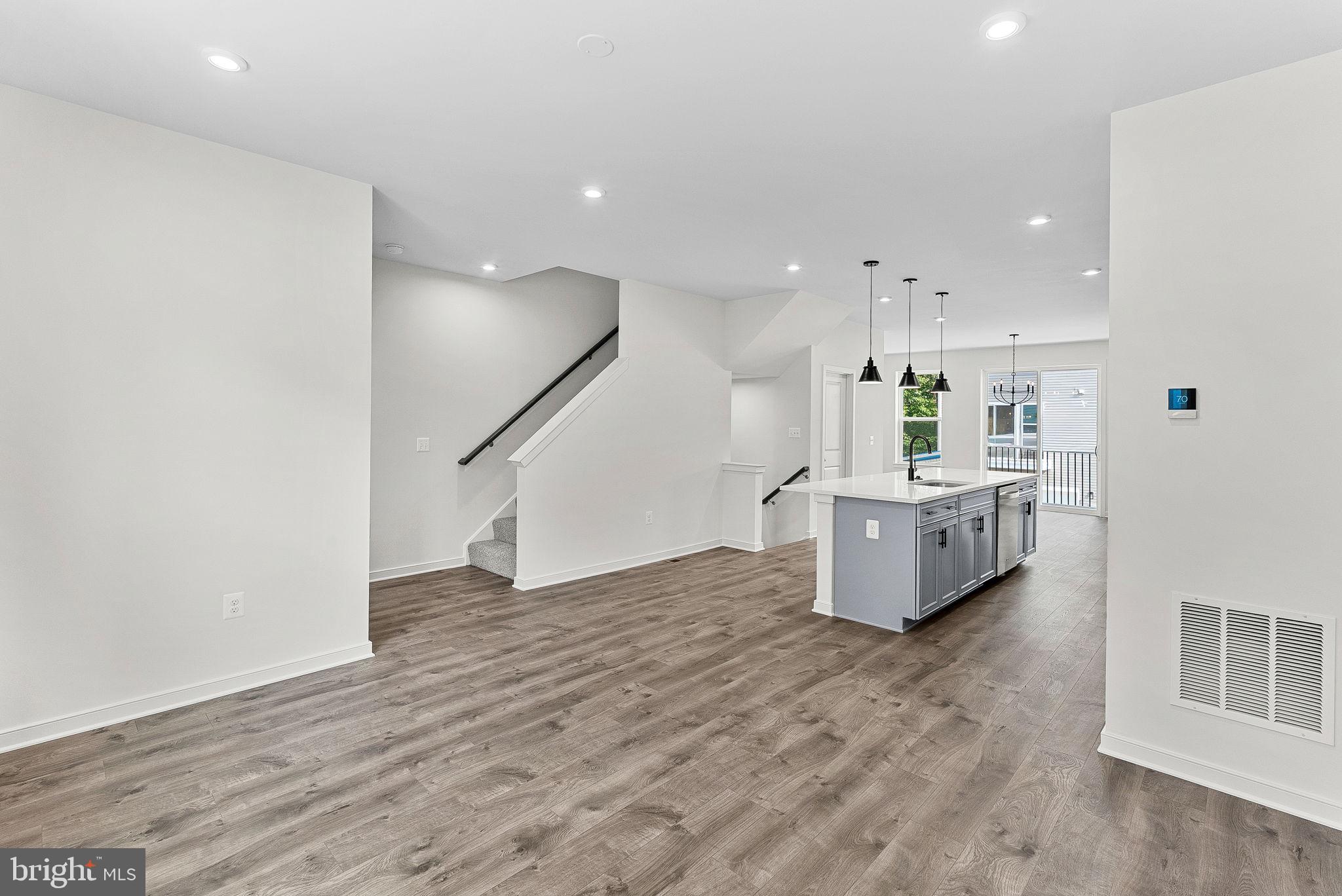 CASCADE LANDING - Residential