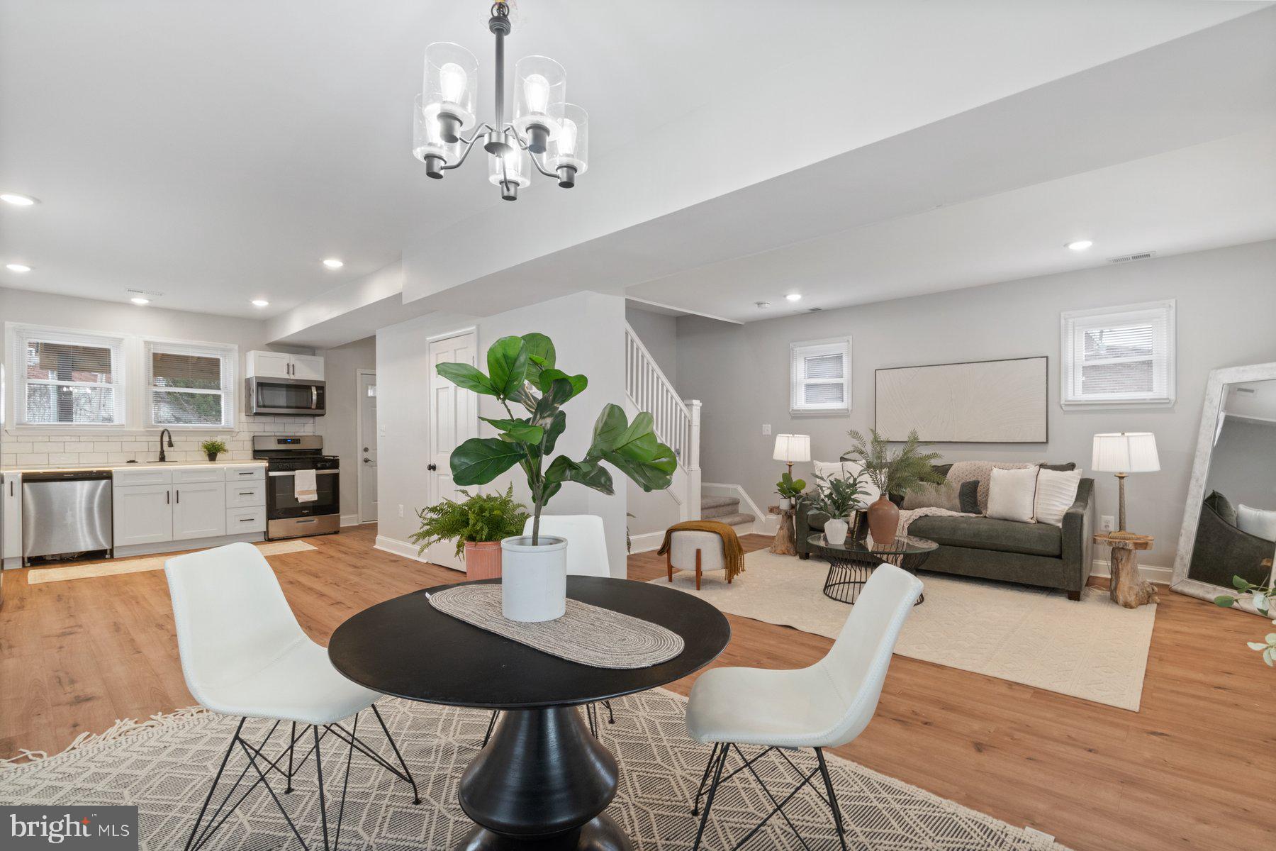 RIDGEWOOD - Residential