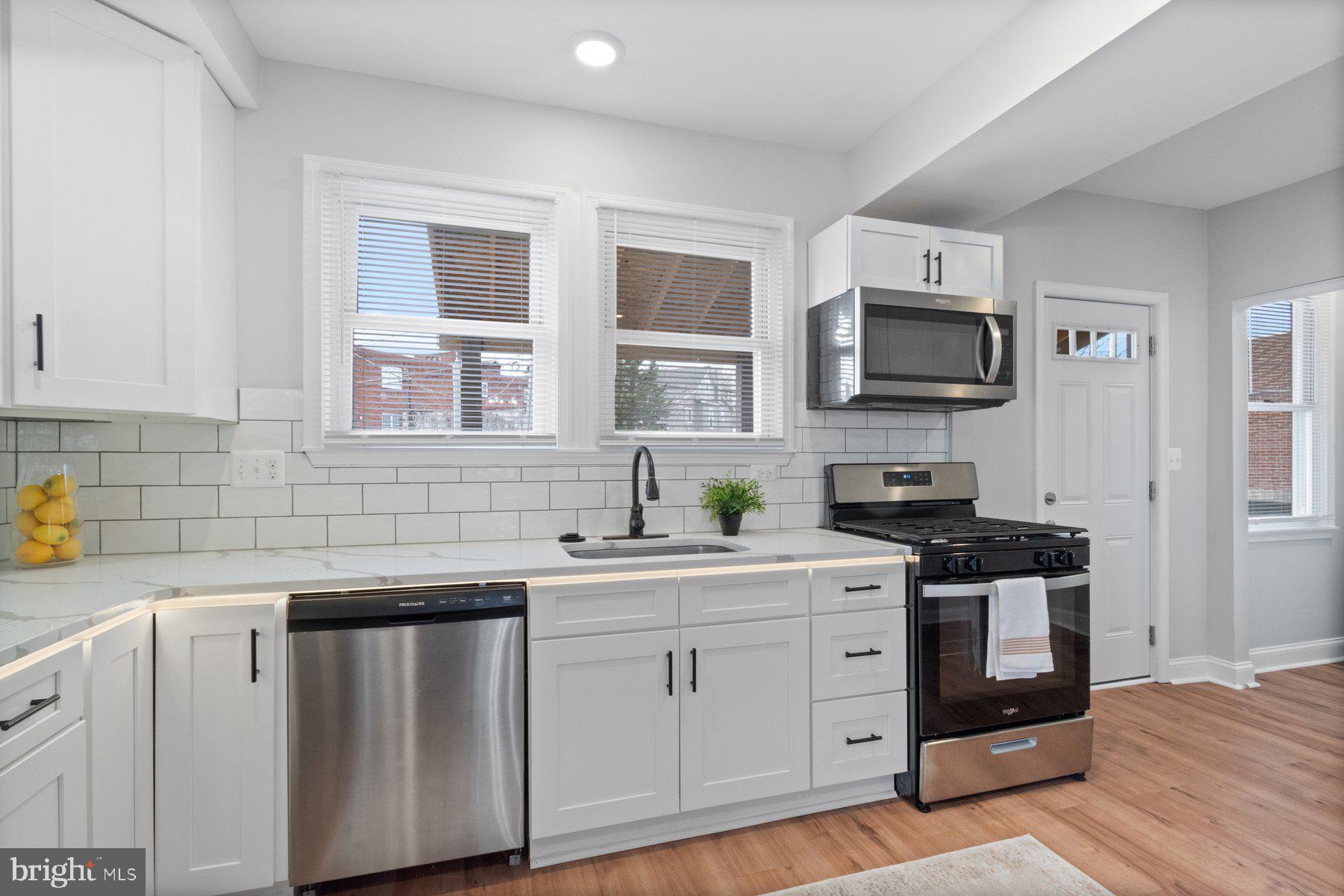 RIDGEWOOD - Residential